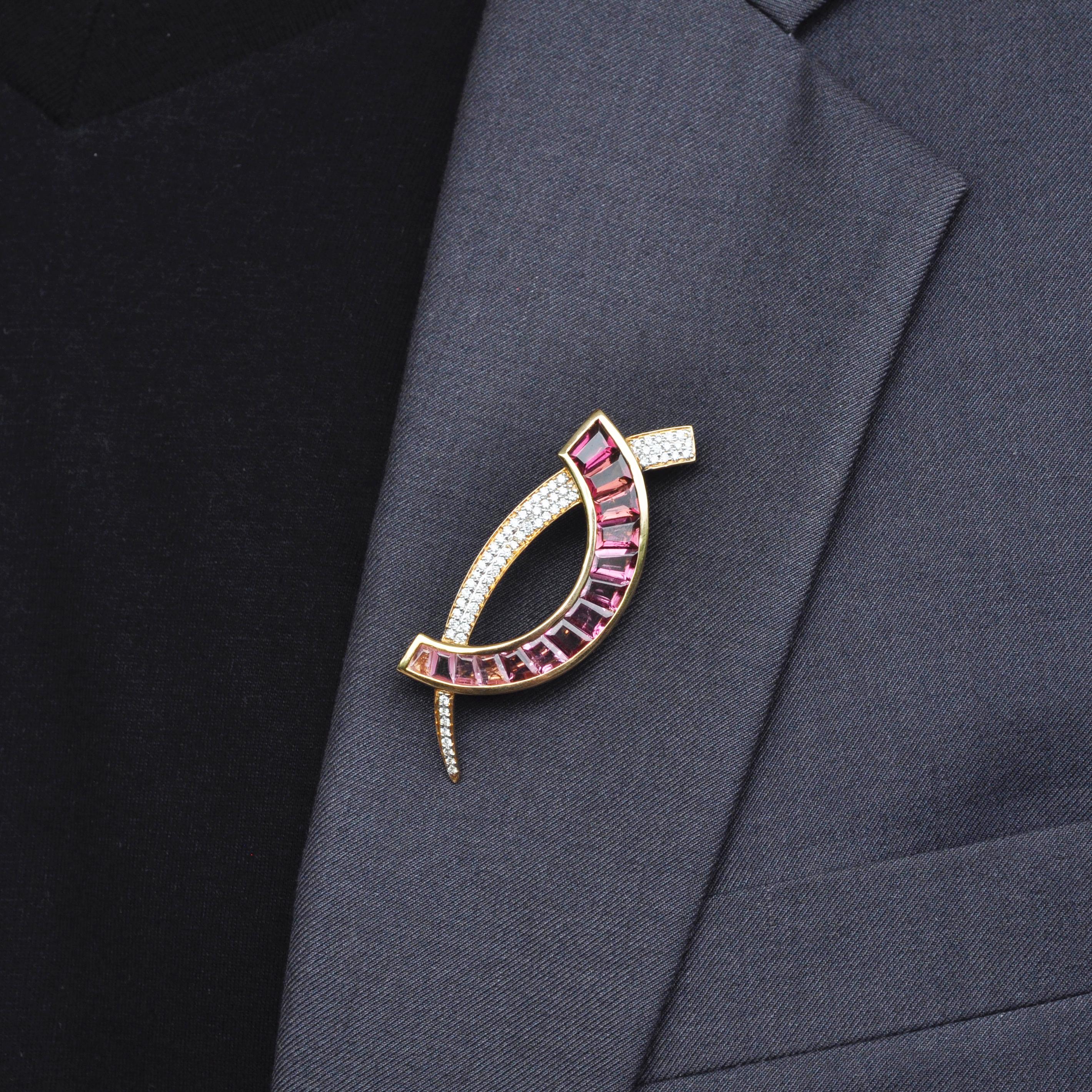 Contemporary 18 Karat Gold Caliber Cut Pink Tourmaline Taper Baguette Diamond Brooch Pendant 