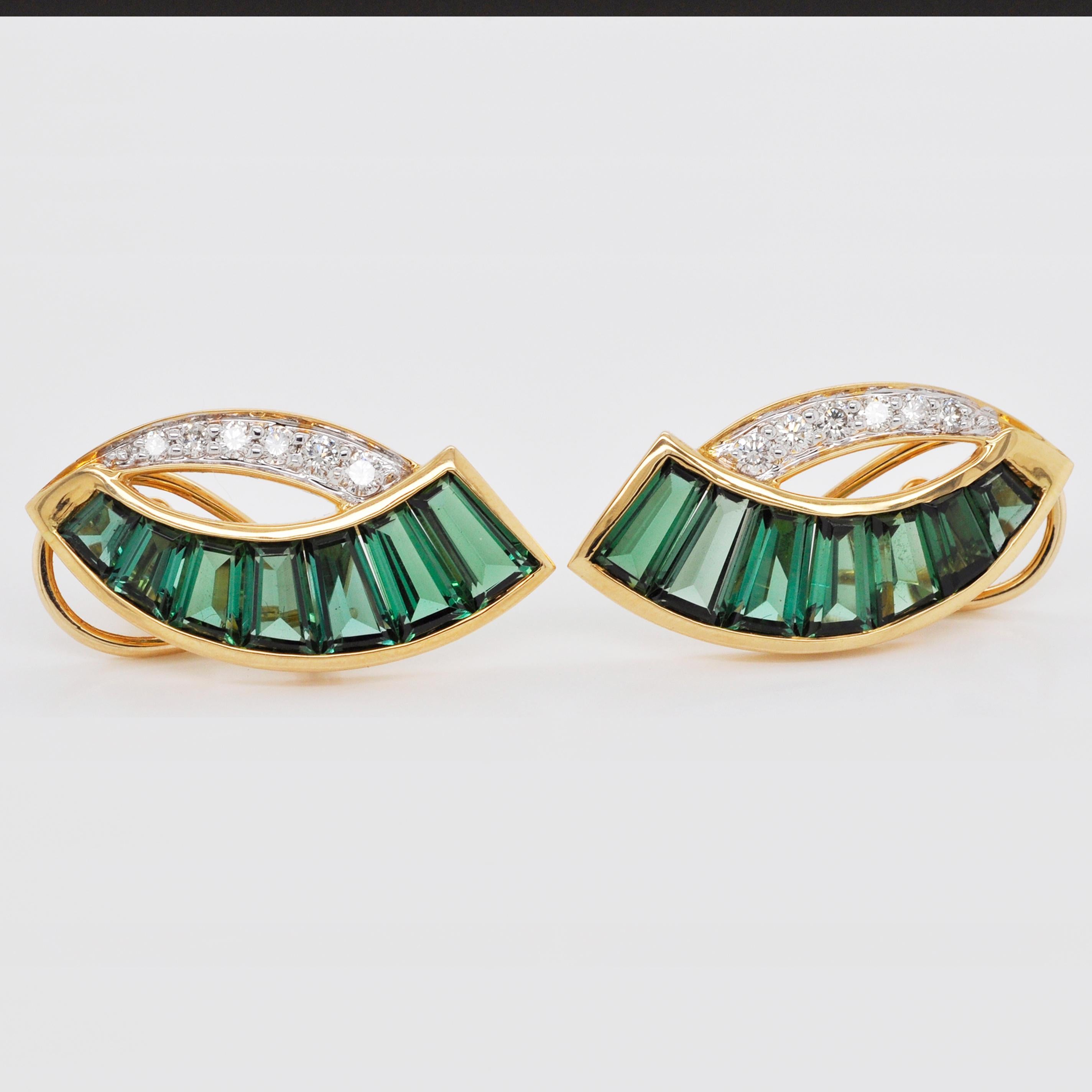 green baguette earrings