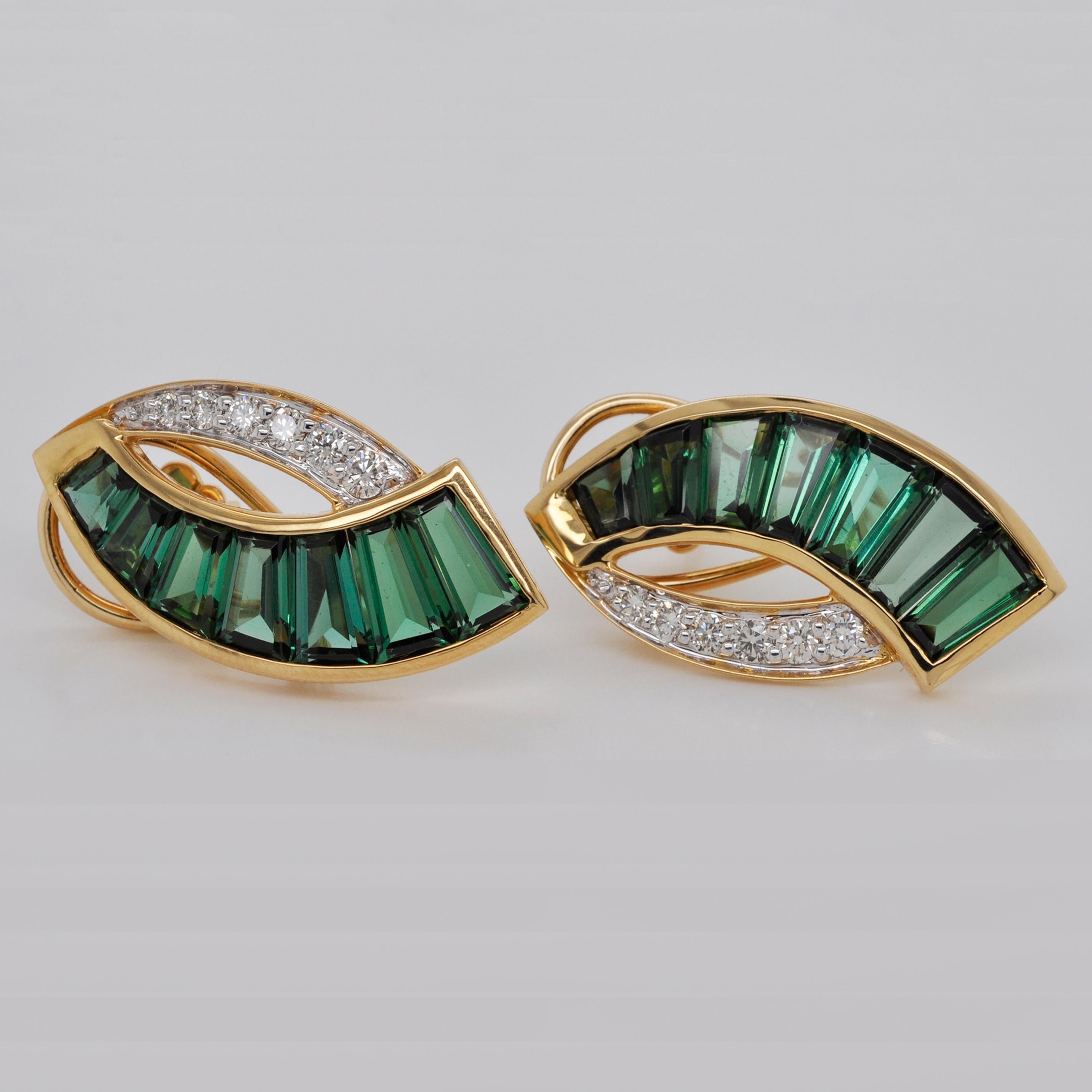 Contemporary 18 Karat Gold Caliber Cut Teal Green Tourmaline Baguette Diamond Stud Earrings For Sale