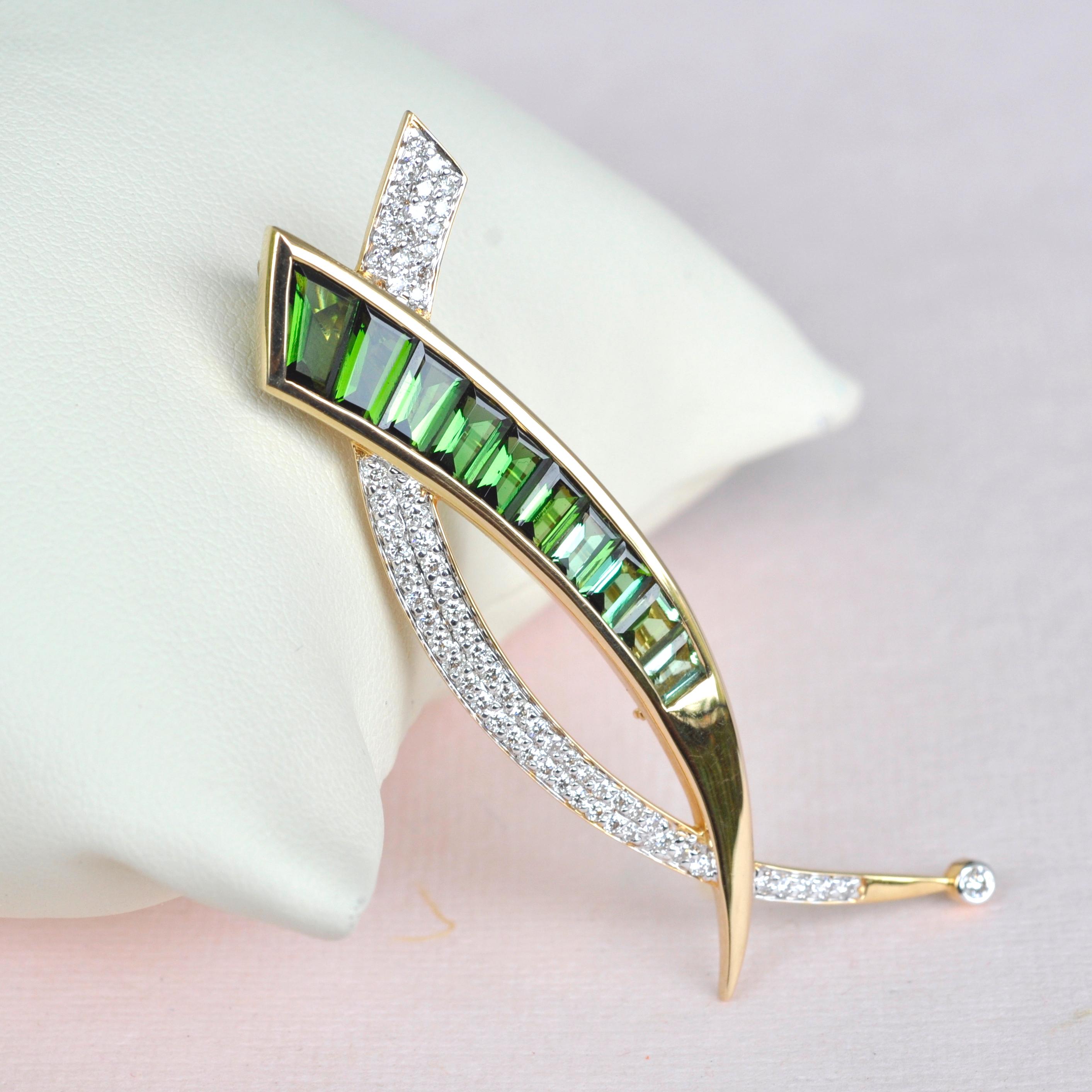 Women's or Men's 18 Karat Gold Calibre Cut Baguette Deep Green Tourmaline Diamond Brooch Necklace For Sale