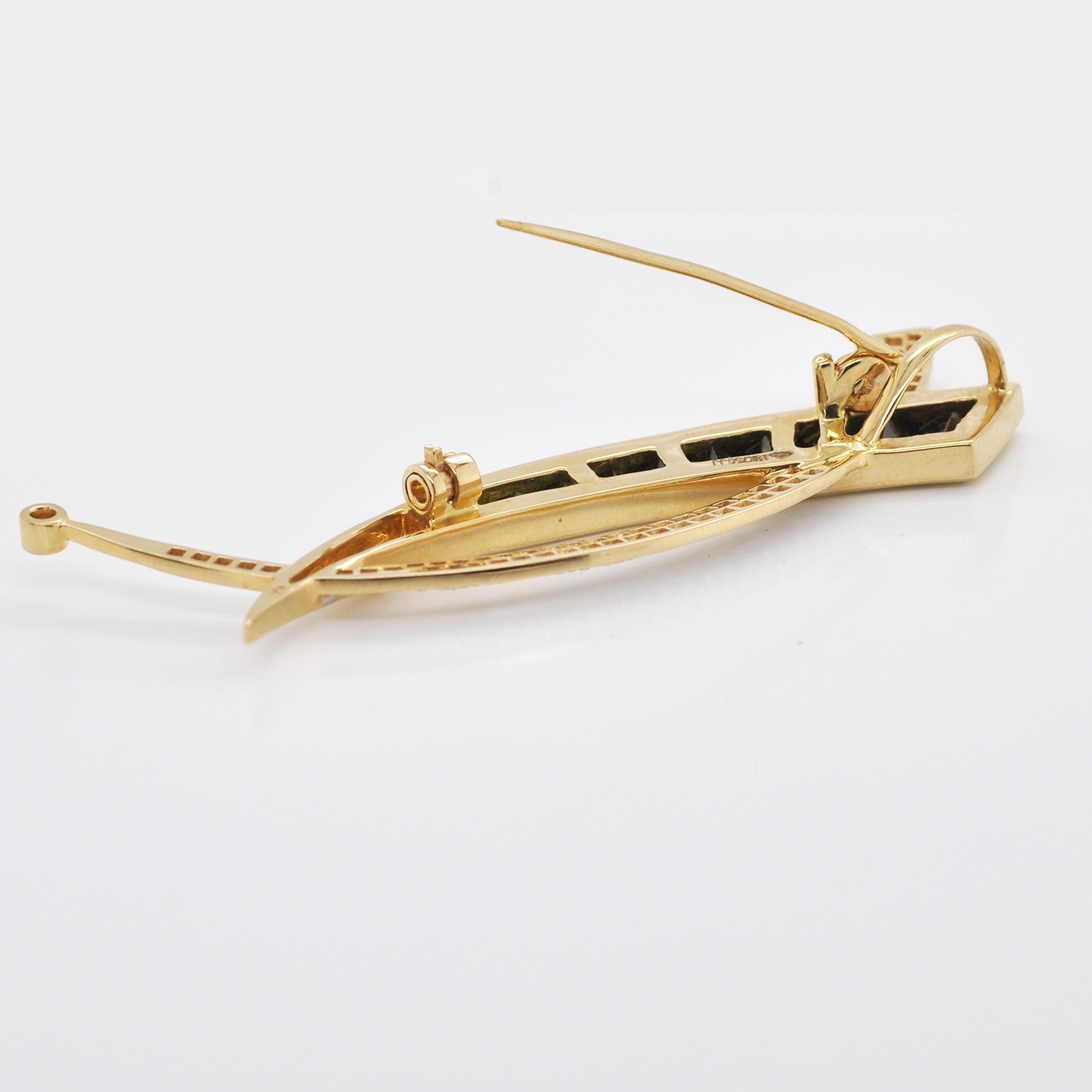 18 Karat Gold Calibre Cut Baguette Deep Green Tourmaline Diamond Brooch Necklace For Sale 2