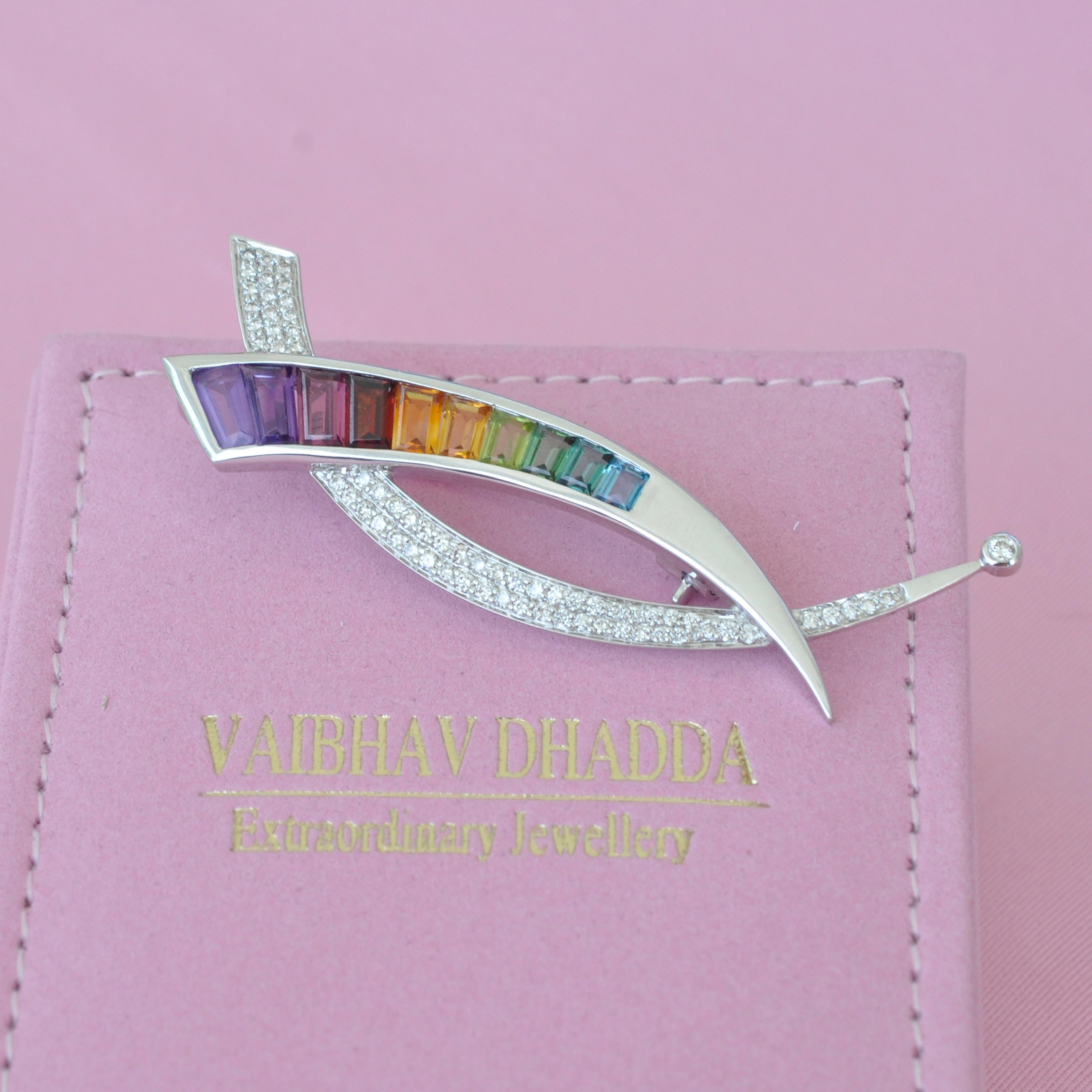 18 Karat Gold Calibre Cut Baguette Multicolour Rainbow Diamond Brooch Pendant For Sale 6
