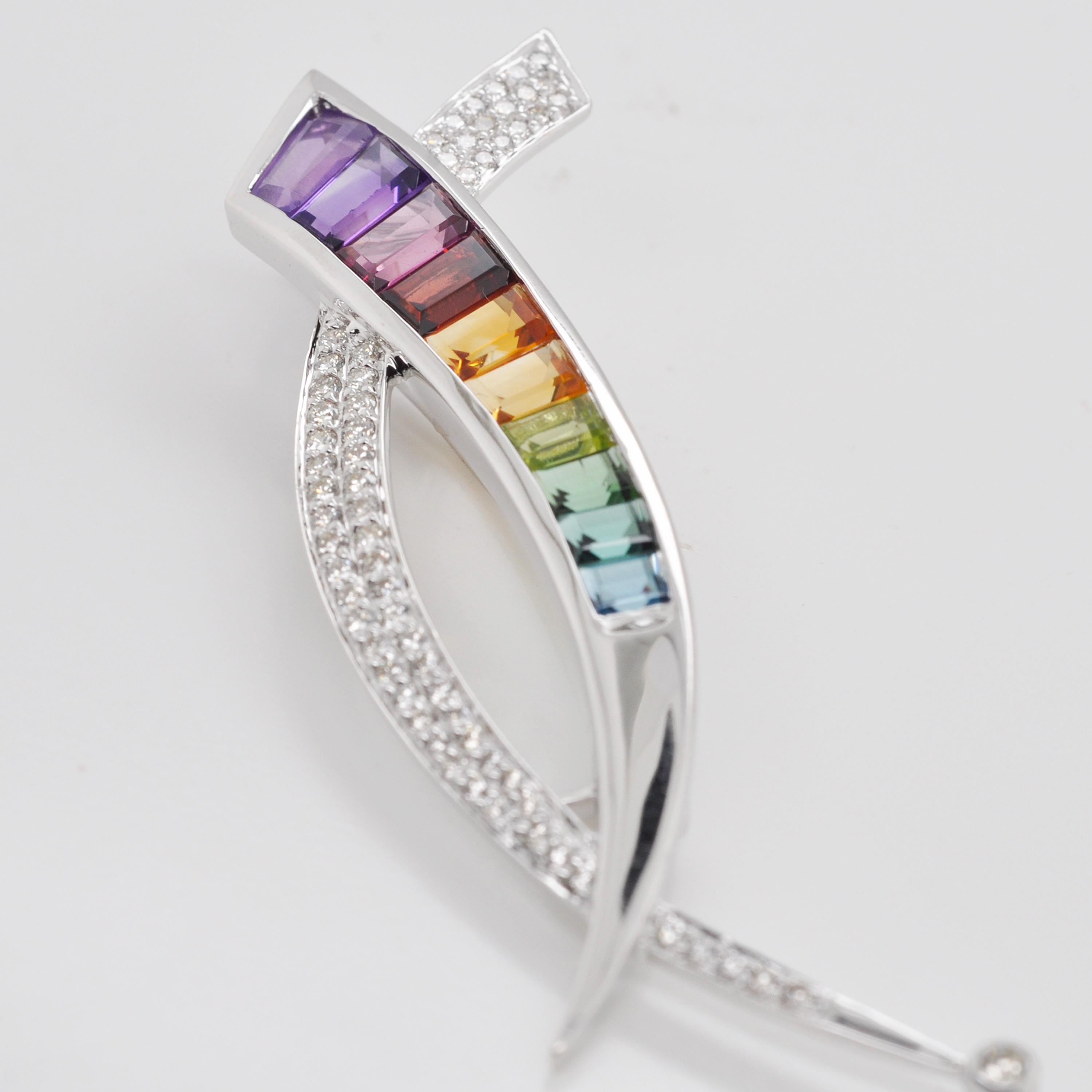 Women's or Men's 18 Karat Gold Calibre Cut Baguette Multicolour Rainbow Diamond Brooch Pendant For Sale