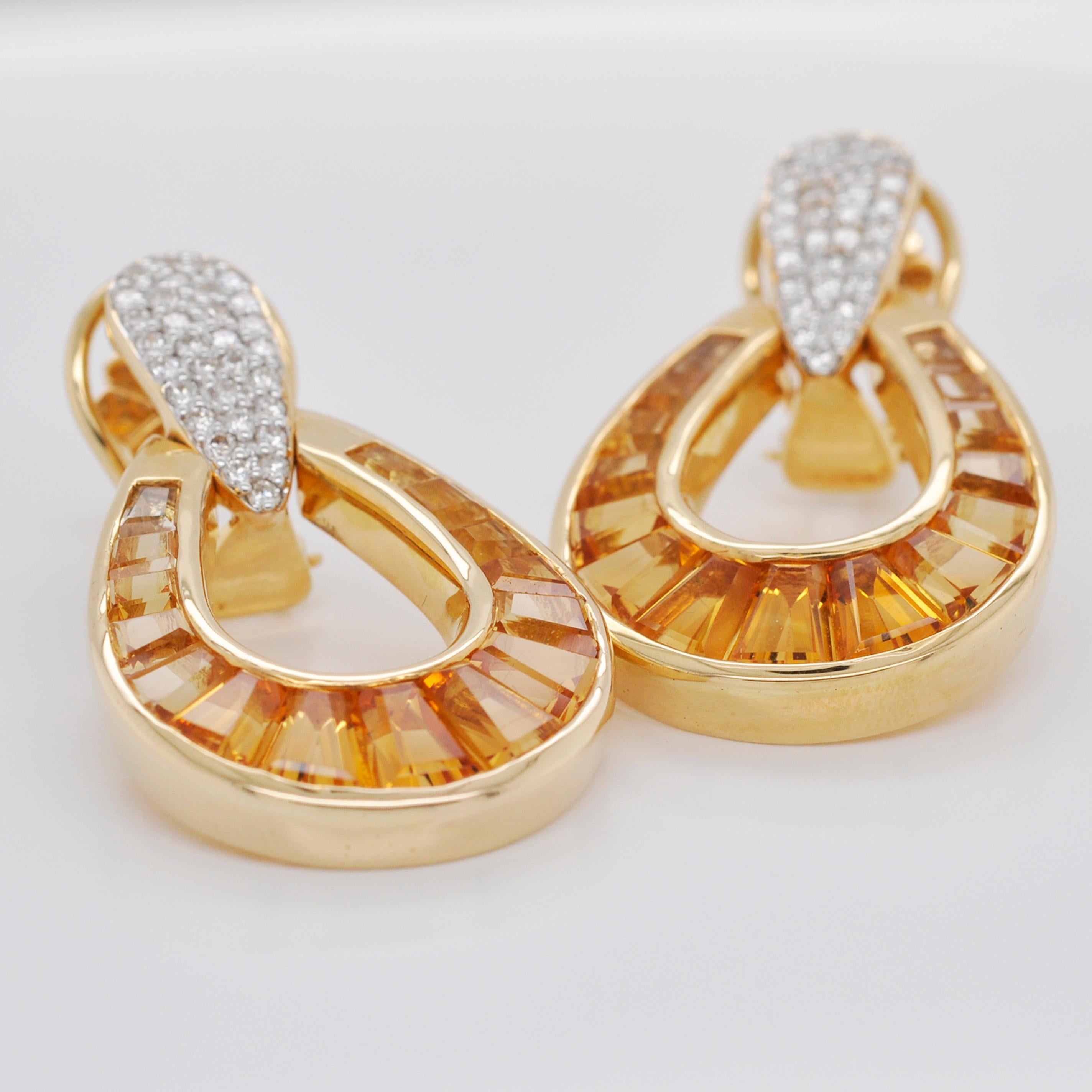 Tapered Baguette 18 Karat Gold Calibre Cut Citrine Baguette Diamond Dangle Doorknocker Earrings For Sale