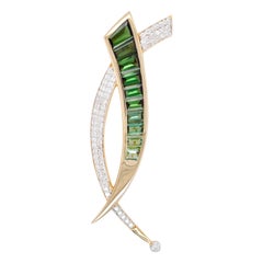 18 Karat Gold Calibre Cut Baguette Deep Green Tourmaline Diamond Brooch Necklace