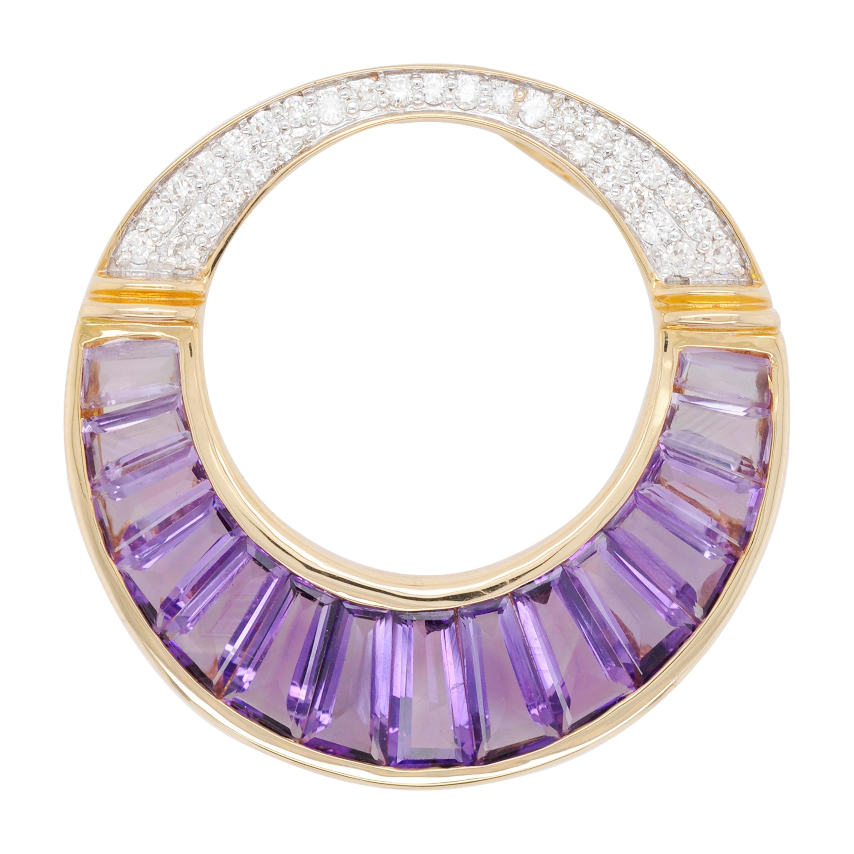 18 karat gold amethyst taper baguette diamond pendant necklace earrings set.

This 18 karat gold calibre cut taper baguette amethyst set makes you experience exotic. The diamond circular pendant is inspired by the necklace worn by cleopatra in the