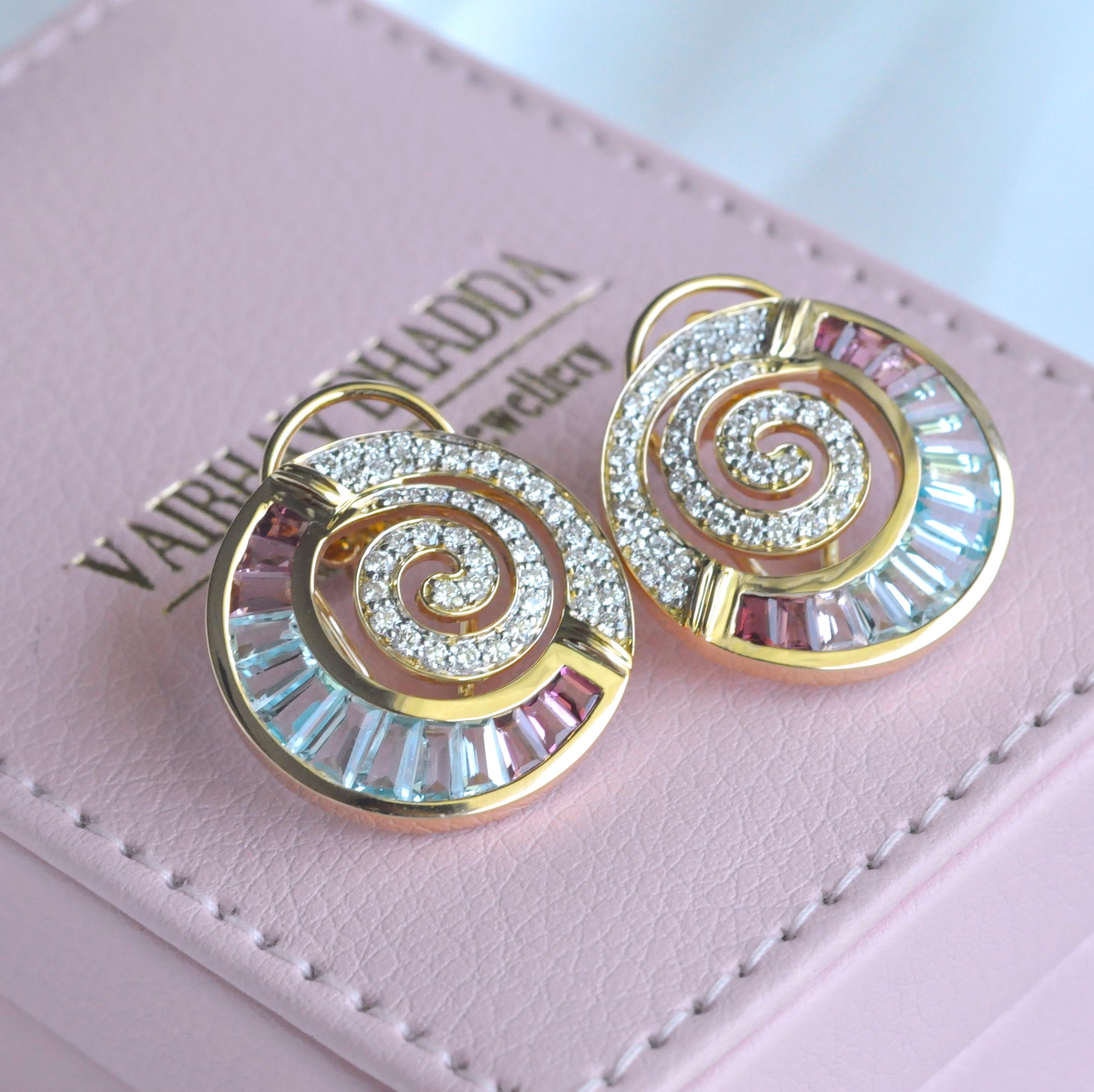 18 Karat Gold Aquamarine Pink Tourmaline Taper Baguette Diamond Clip-on Earrings In New Condition In Jaipur, Rajasthan