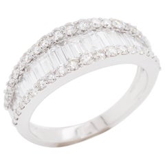 18 Karat White Gold Diamond Baguette Contemporary Wedding Band Ring