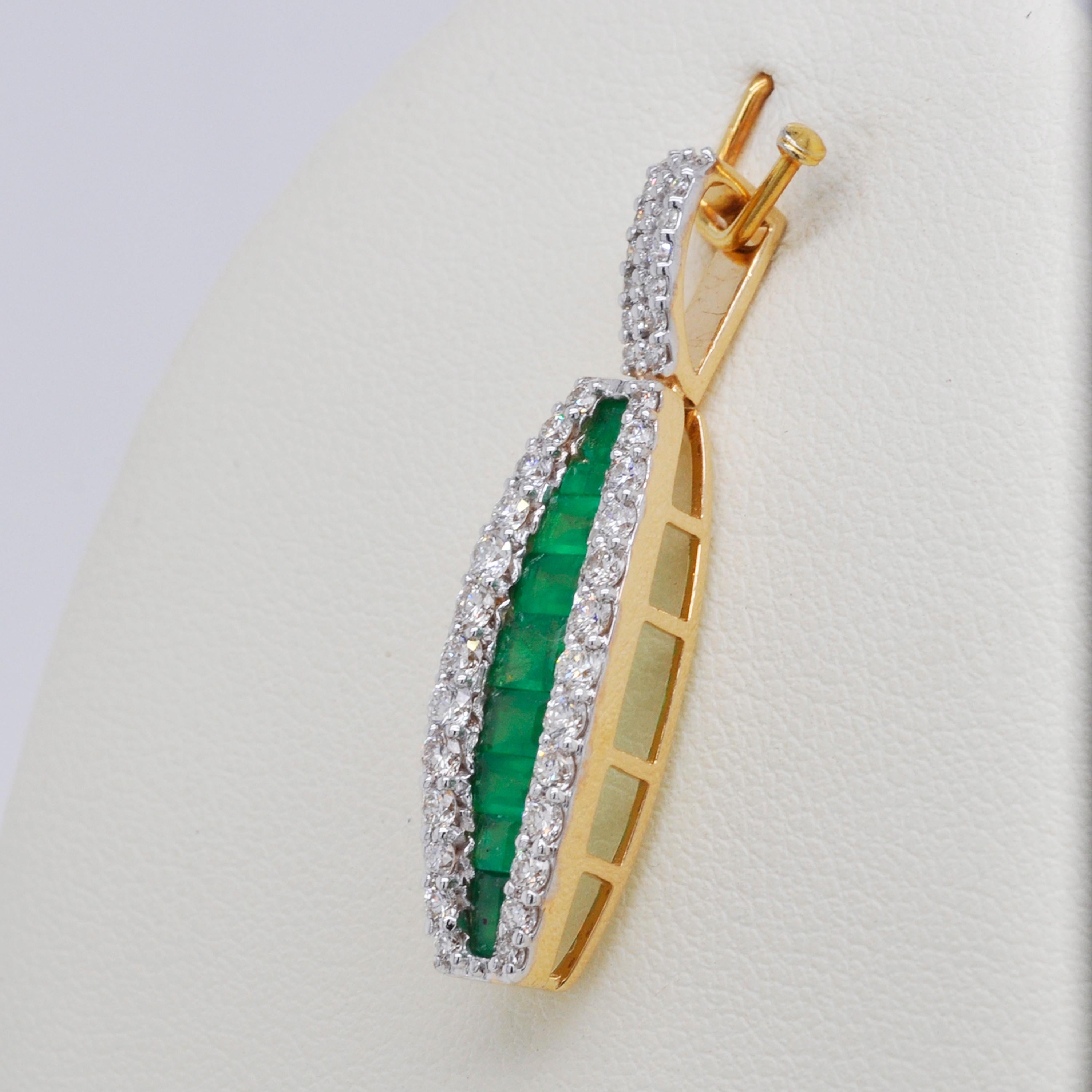 Art Deco 18 Karat Gold Channel Set Emerald Baguette Diamond Linear Pendant Necklace For Sale