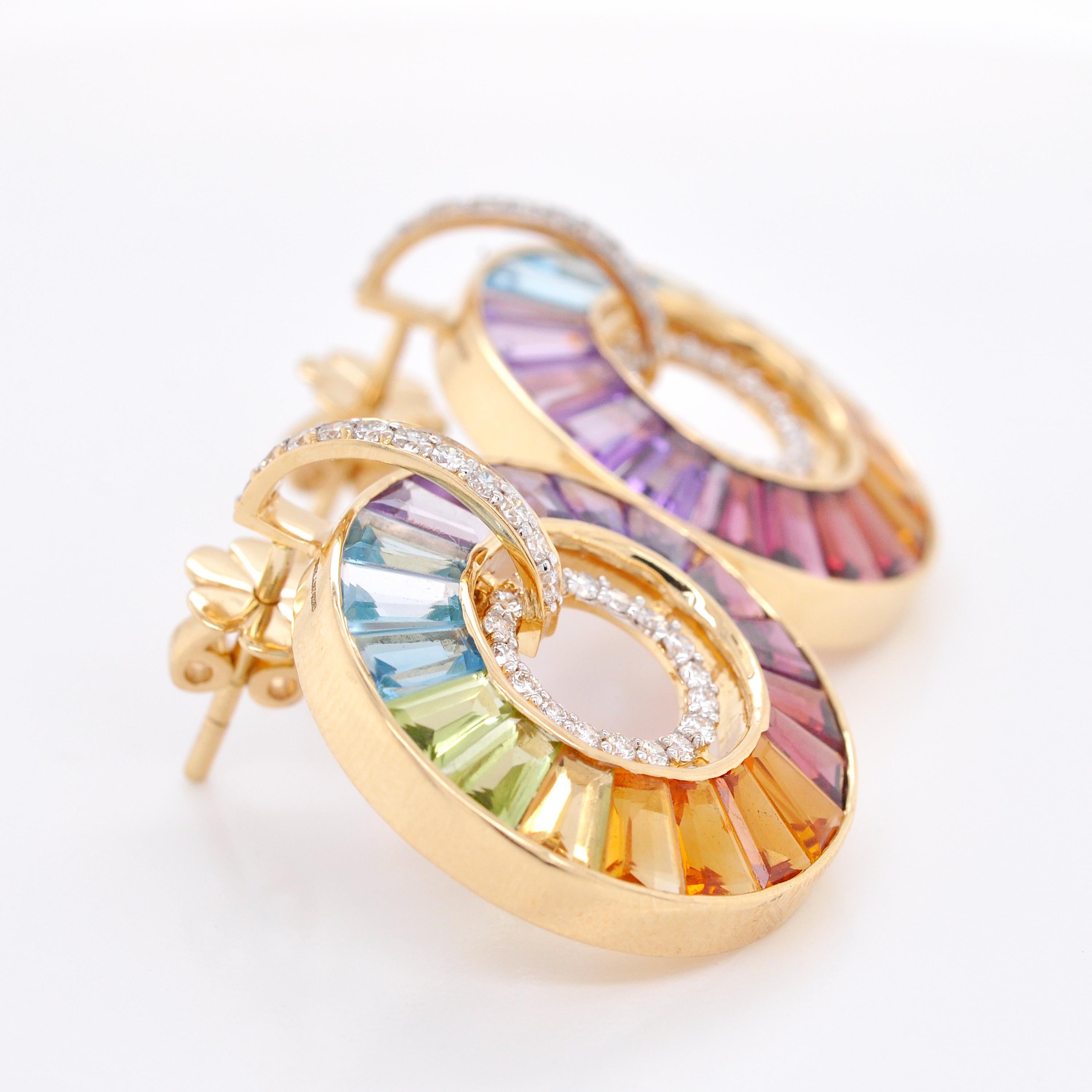14 Karat Gold Channel-Set Rainbow Baguette Gemstones Diamond Circle Earrings In New Condition For Sale In Jaipur, Rajasthan