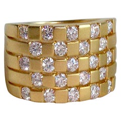 18 Karat Gold Checker Board Pattern Diamond Ring
