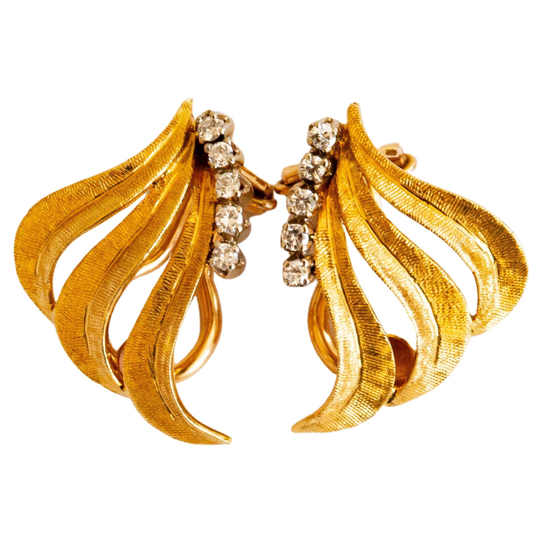 18  Karat Gold Clip-on Earrings with Five Brilliant Cut Diamonds For Sale