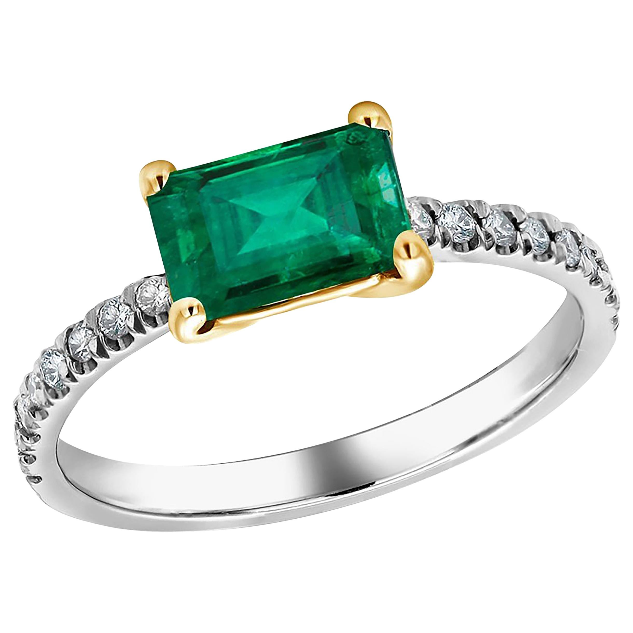 18 Karat Gold Columbia Emerald Diamond Cocktail Ring Weighing 1.70 Carat