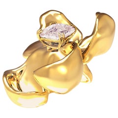 18 Karat Gold Contemporary Brooch with GIA Certified Fancy Purple Pink Diamond
