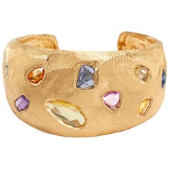 18 Karat Gold Cuff Bracelet with over 10 Carat of Sapphires