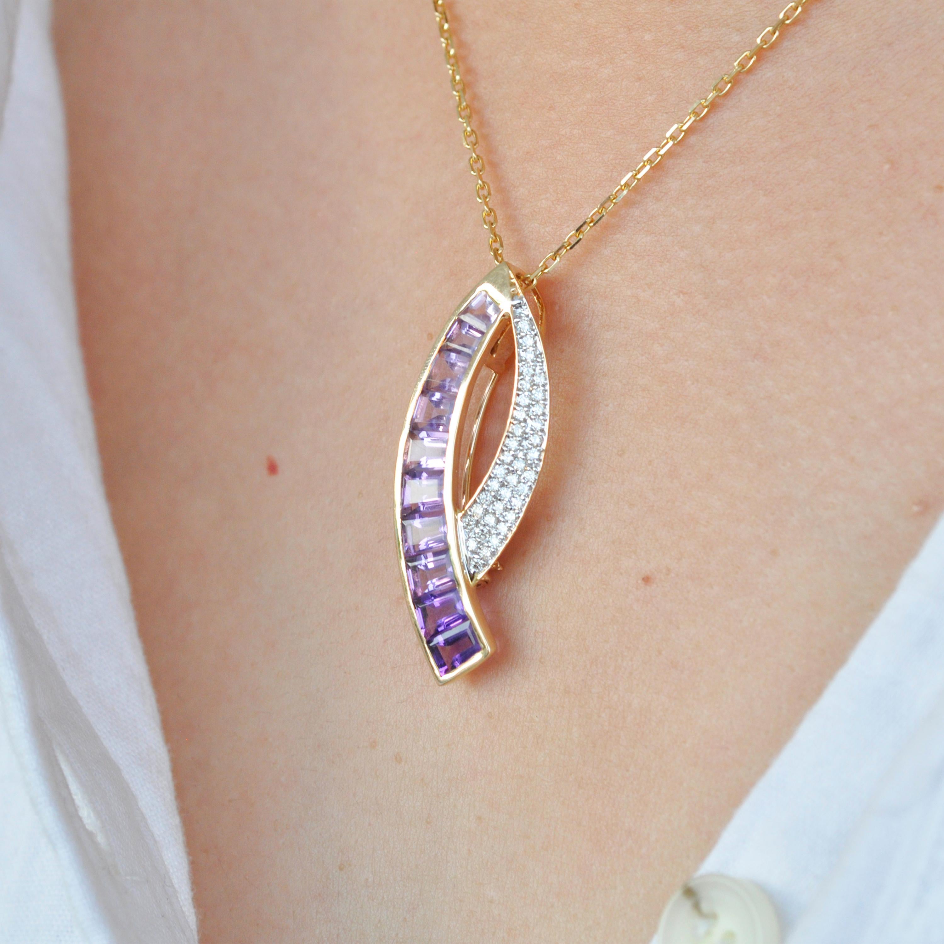 18 Karat Gold Custom Cut Taper Baguette Amethyst Diamant Schwerter-Anhänger Brosche im Angebot 3