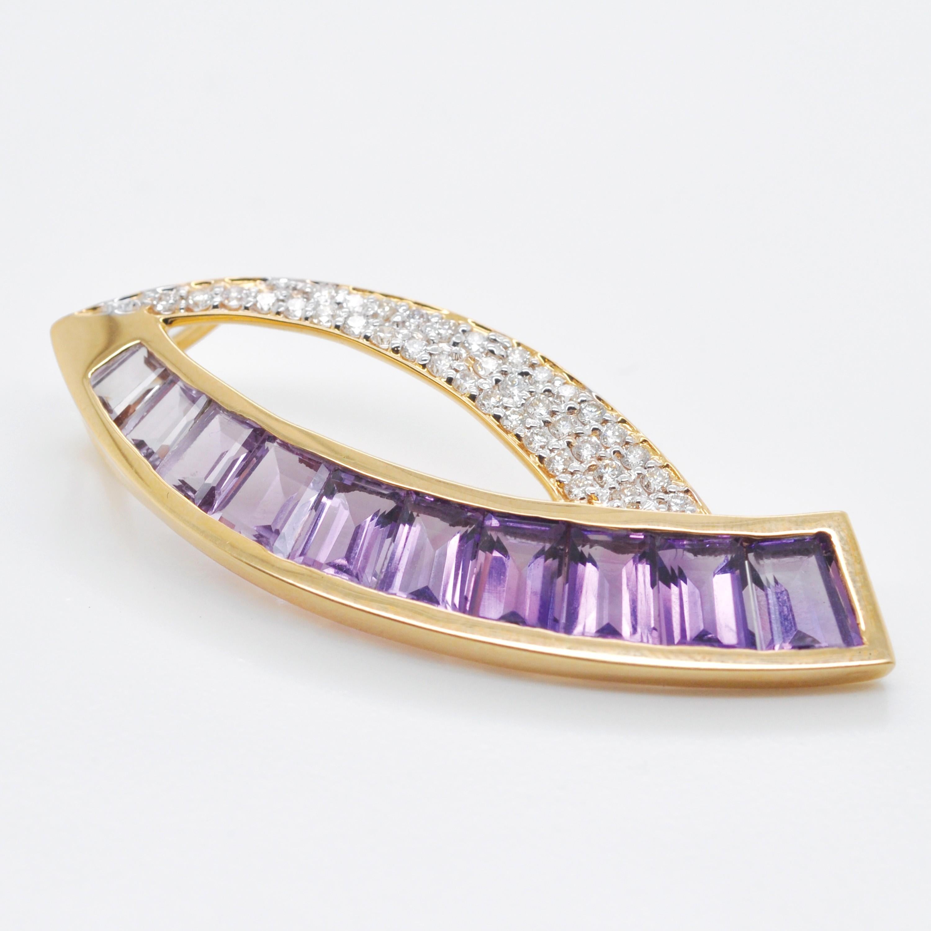 18 Karat Gold Custom Cut Taper Baguette Amethyst Diamant Schwerter-Anhänger Brosche im Angebot 7