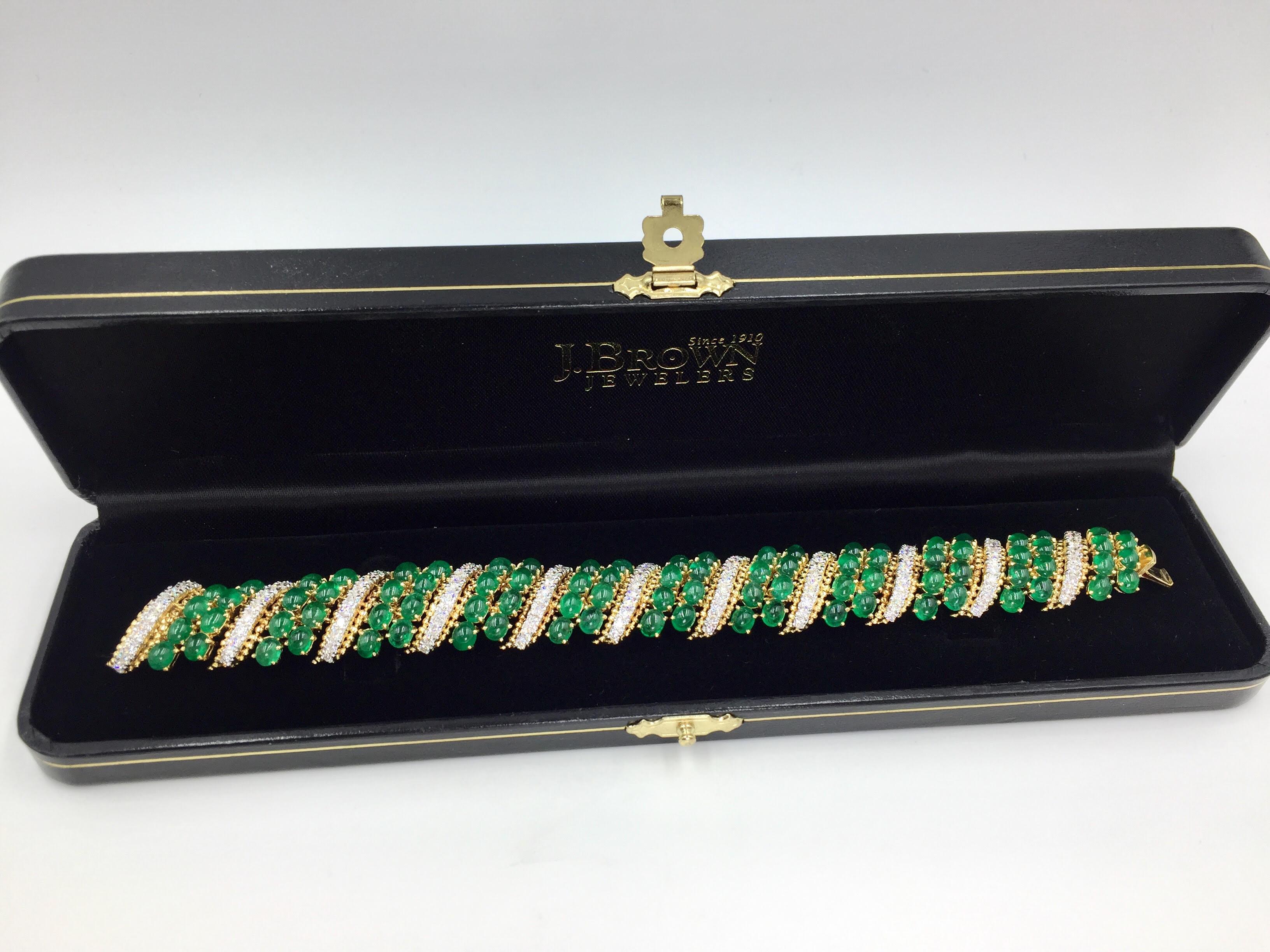 18 Karat Gold Diamond and Cabochon Emerald Wide Bracelet 7