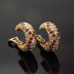 Diamant- und Rubinohrringe aus 18 Karat Gold