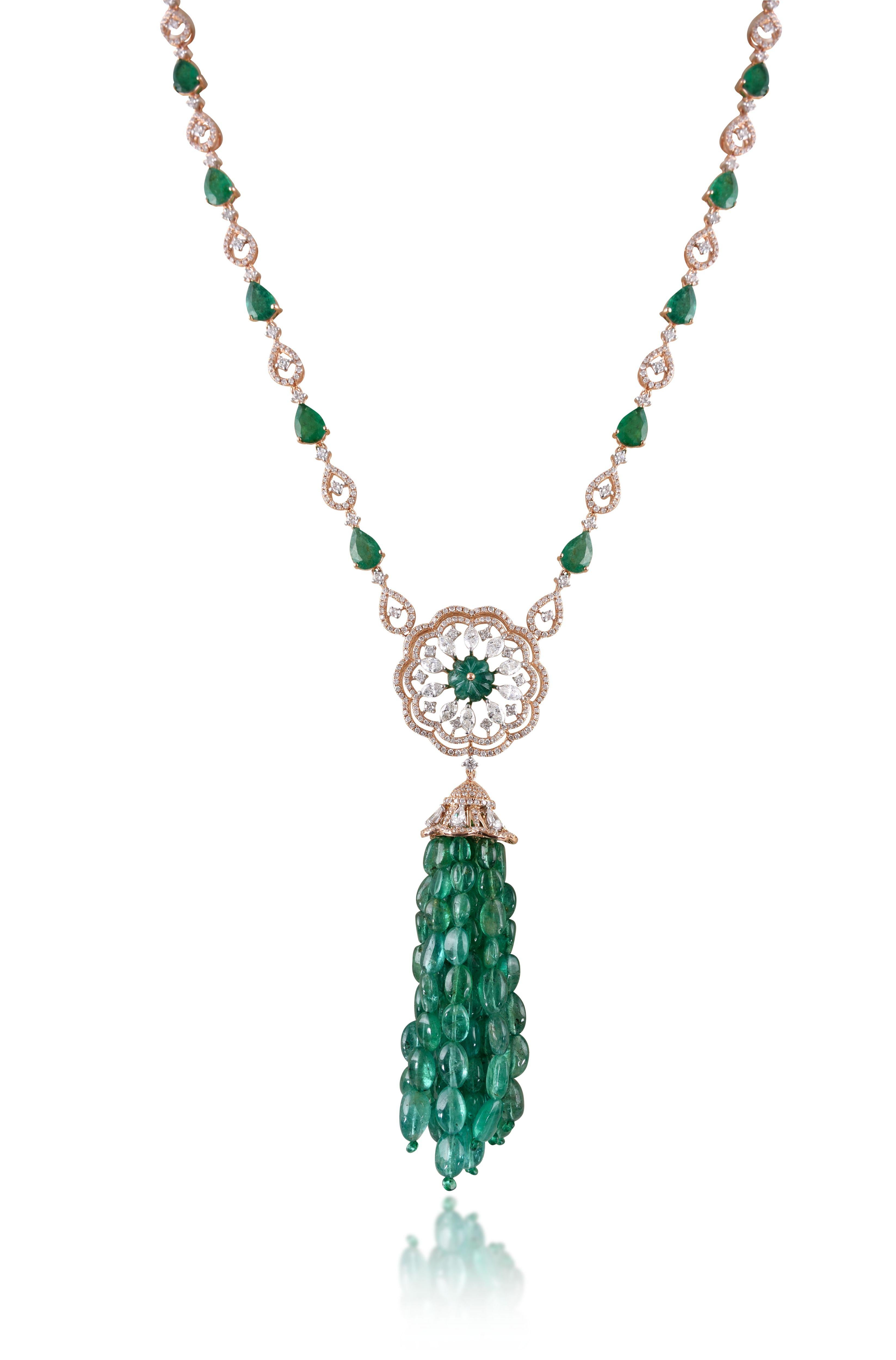 18 Karat Gold, Diamond and Zambian Emerald Beads Tassel In New Condition In New Delhi, Delhi