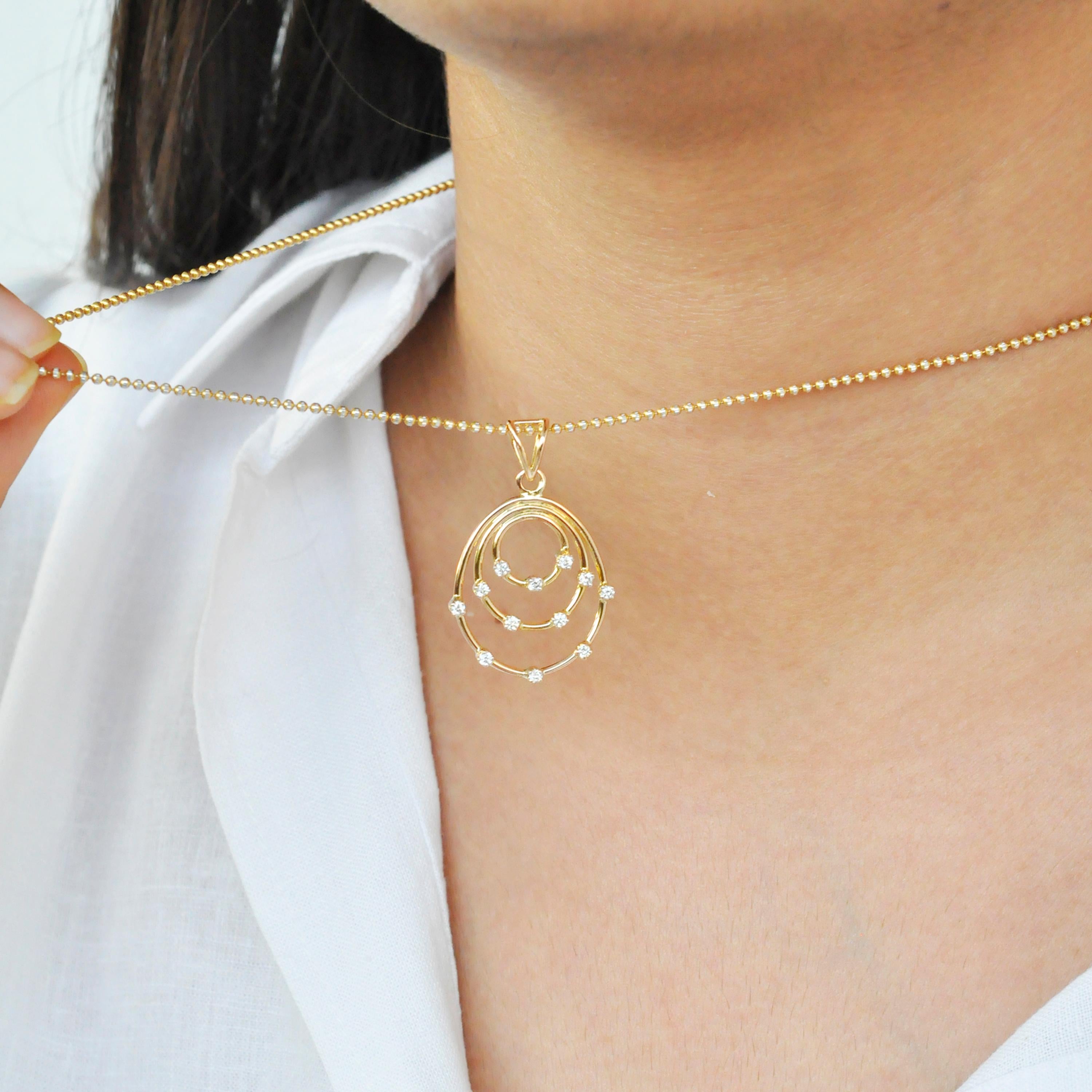 18 Karat Gold Diamond Art Deco Style Pendant Necklace For Sale 1