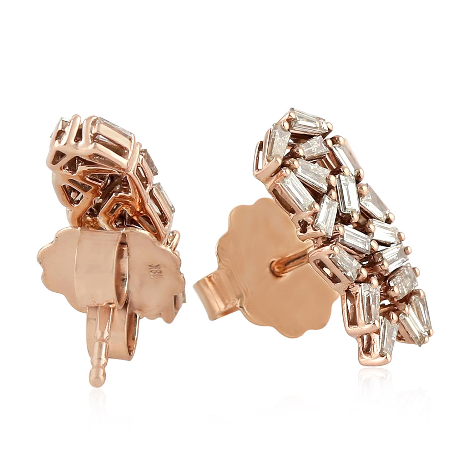 Modern 18 Karat Gold Diamond Baguette Stud Earrings For Sale
