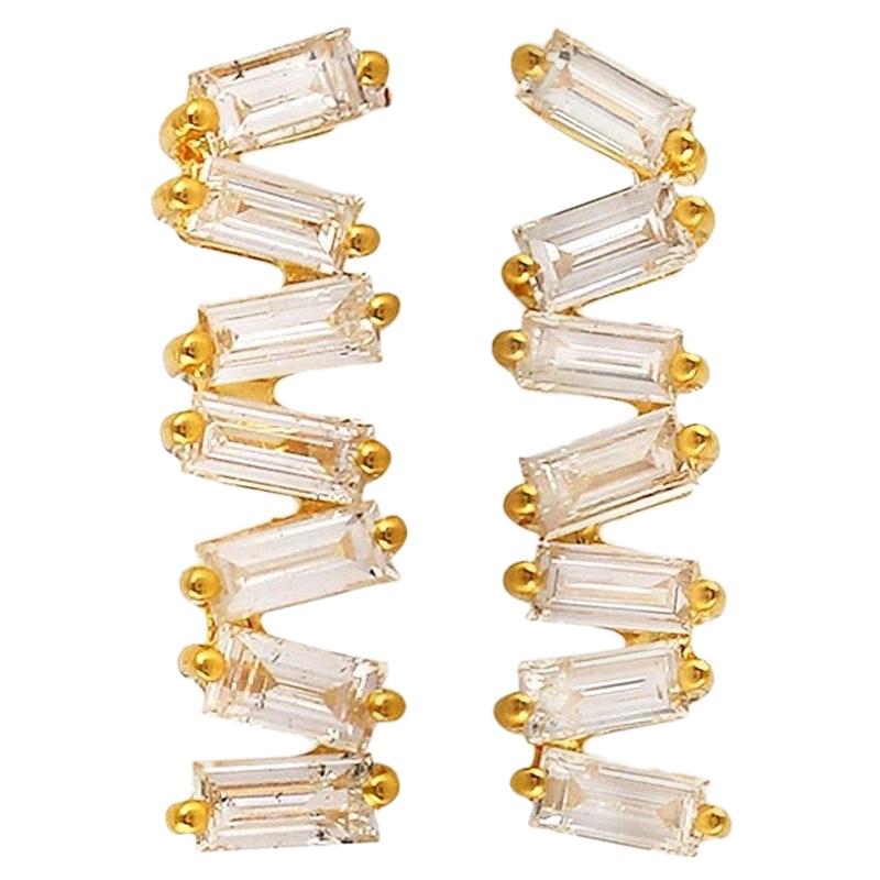 18 Karat Gold Diamond Baguette Stud Earrings For Sale