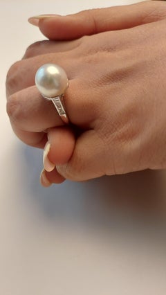 18 Karat Gold Diamond Cocktail Ring with South Sea Pearl
