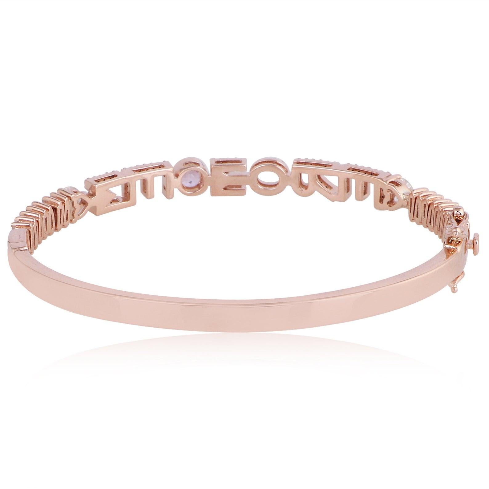 Pulsera brazalete con nombre personalizado de oro de 14 quilates y diamantes Contemporáneo en venta