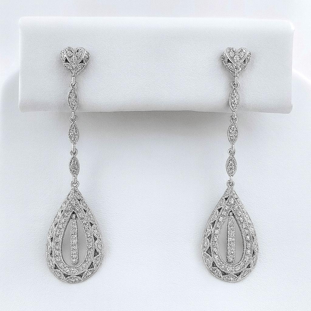 Orecchini a goccia con diamanti in oro 18 carati In condizioni Nuovo in vendita a Los Angeles, CA