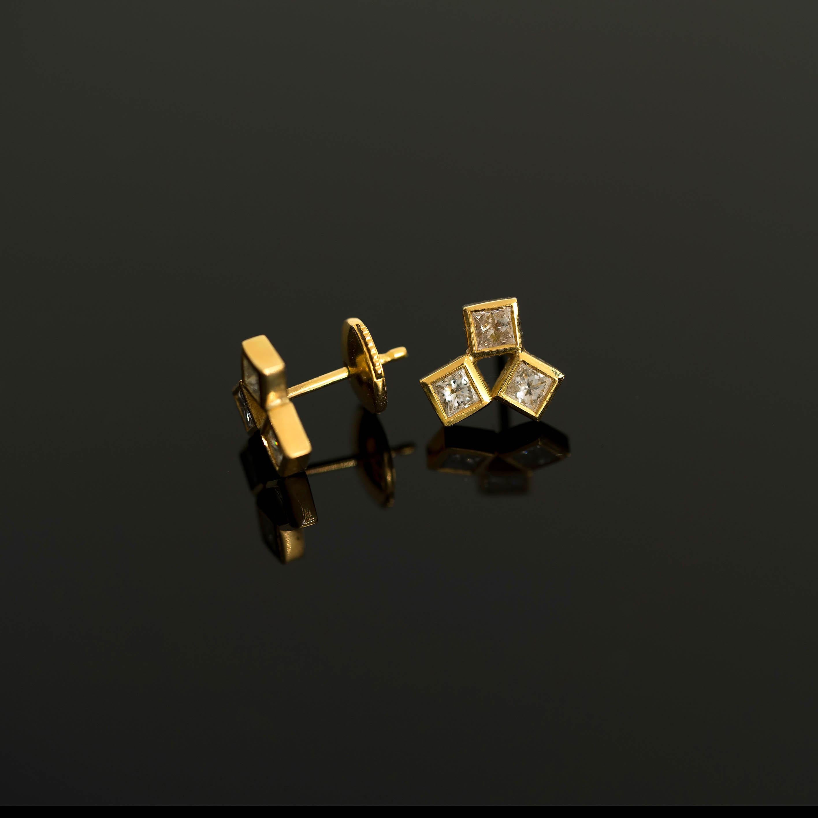 Contemporary 18 Karat Gold Diamond Earrings, Cluster Stud Earrings For Sale