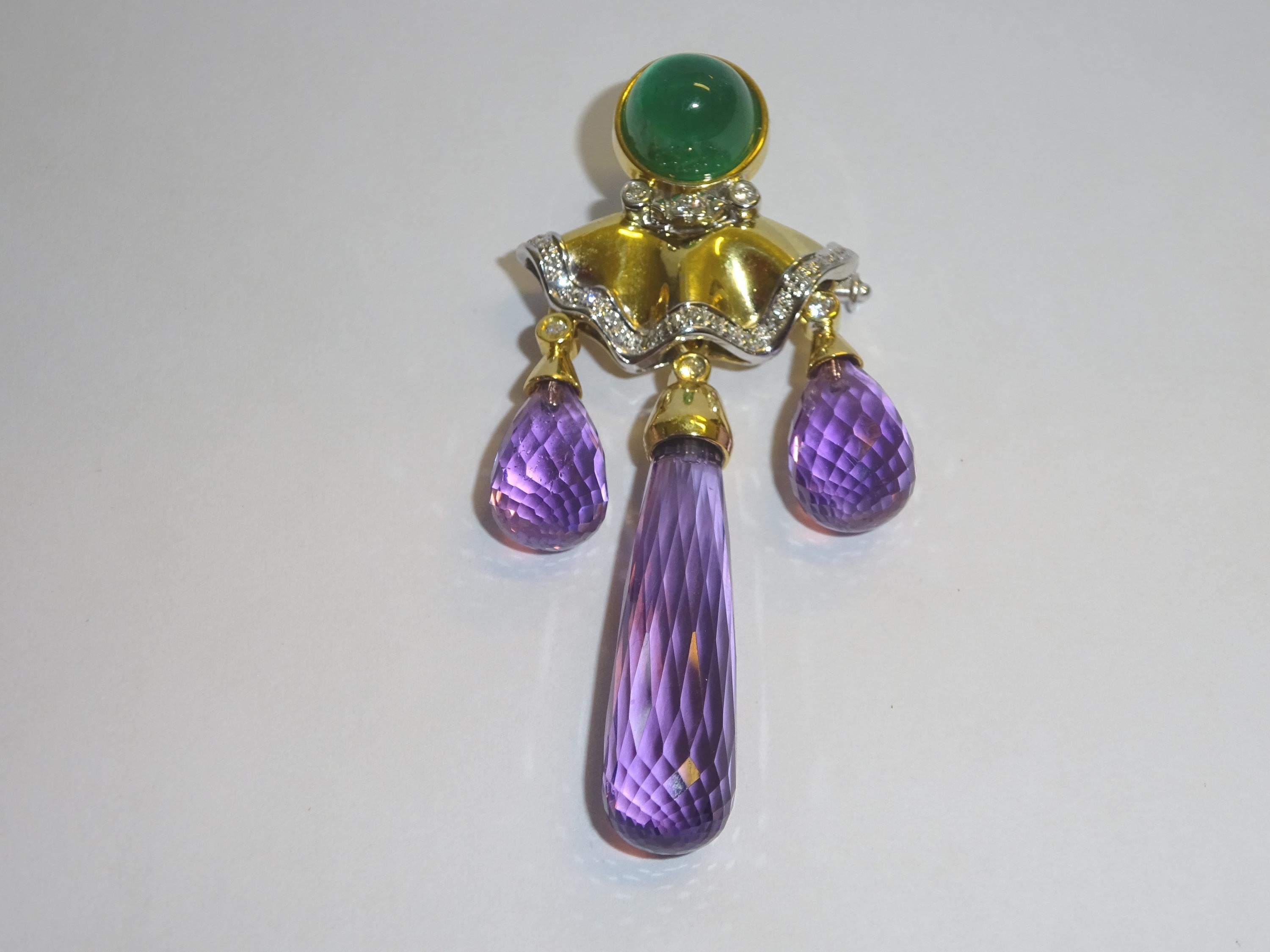 18 Karat Gold Diamond, Emerald, Amethyst Brooch-Pendant In New Condition For Sale In Duesseldorf, DE