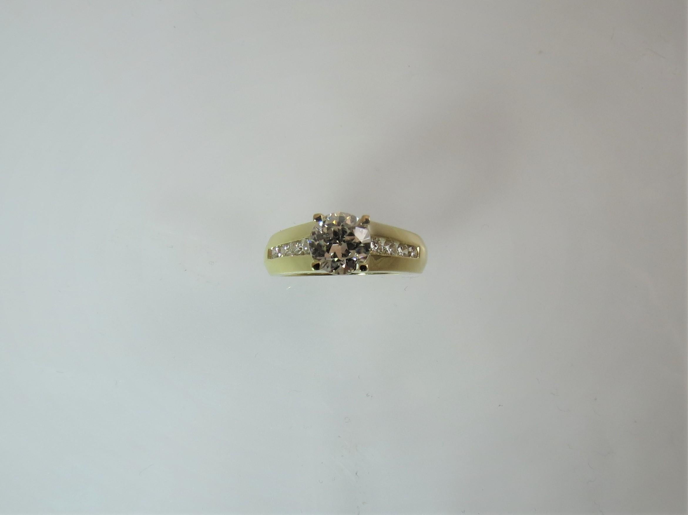 18 Karat Gold Diamond Engagement Ring Set with 1.22 Carat Round Diamond by Nova In New Condition For Sale In Chicago, IL
