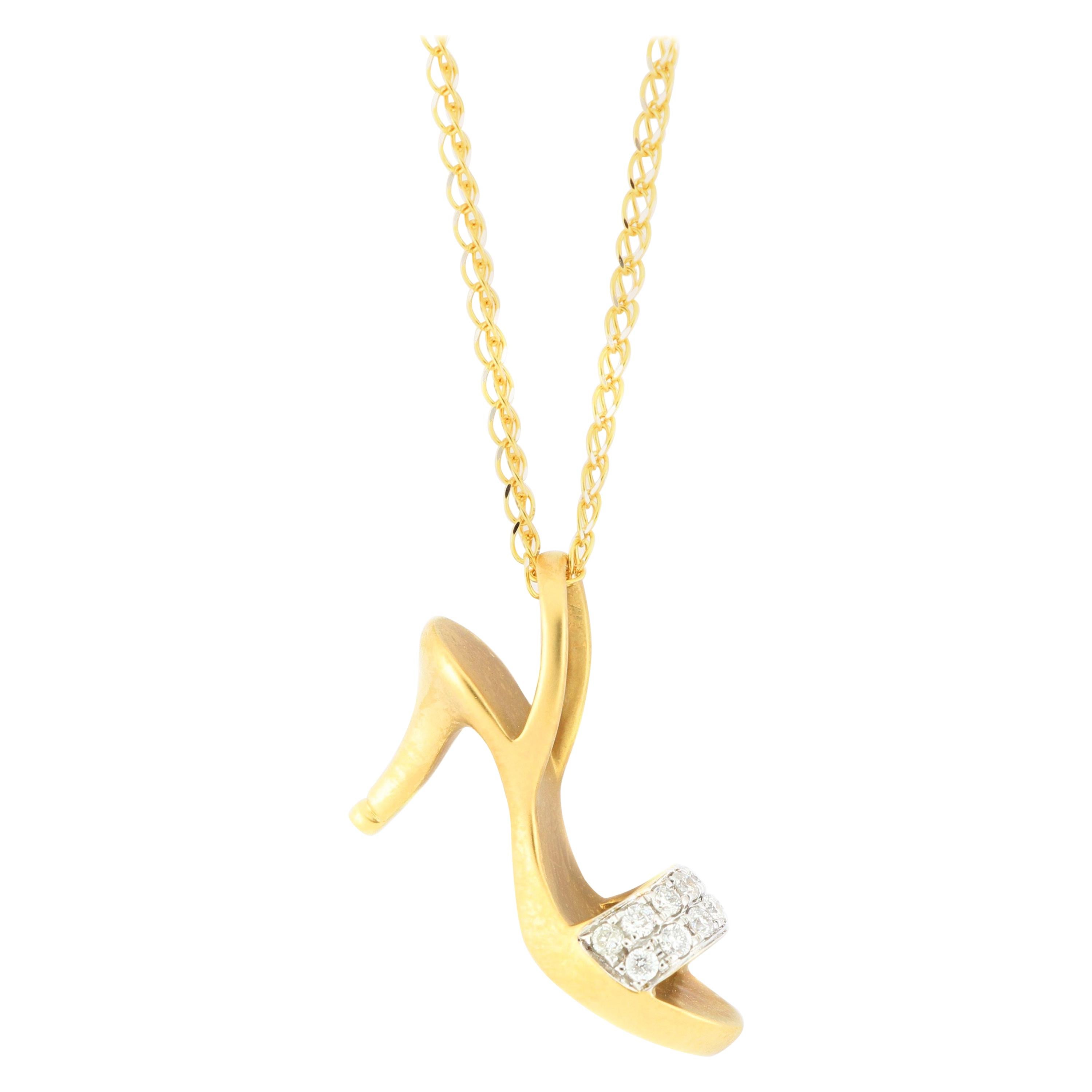 18 Karat Gold Diamond High Heel Shoe Pendant with Necklace For Sale