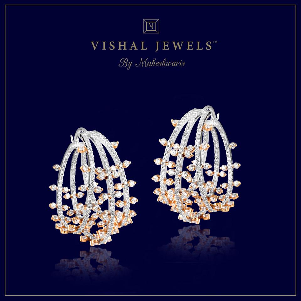 Contemporary White Diamond 18k Gold Hoop Earrings For Sale