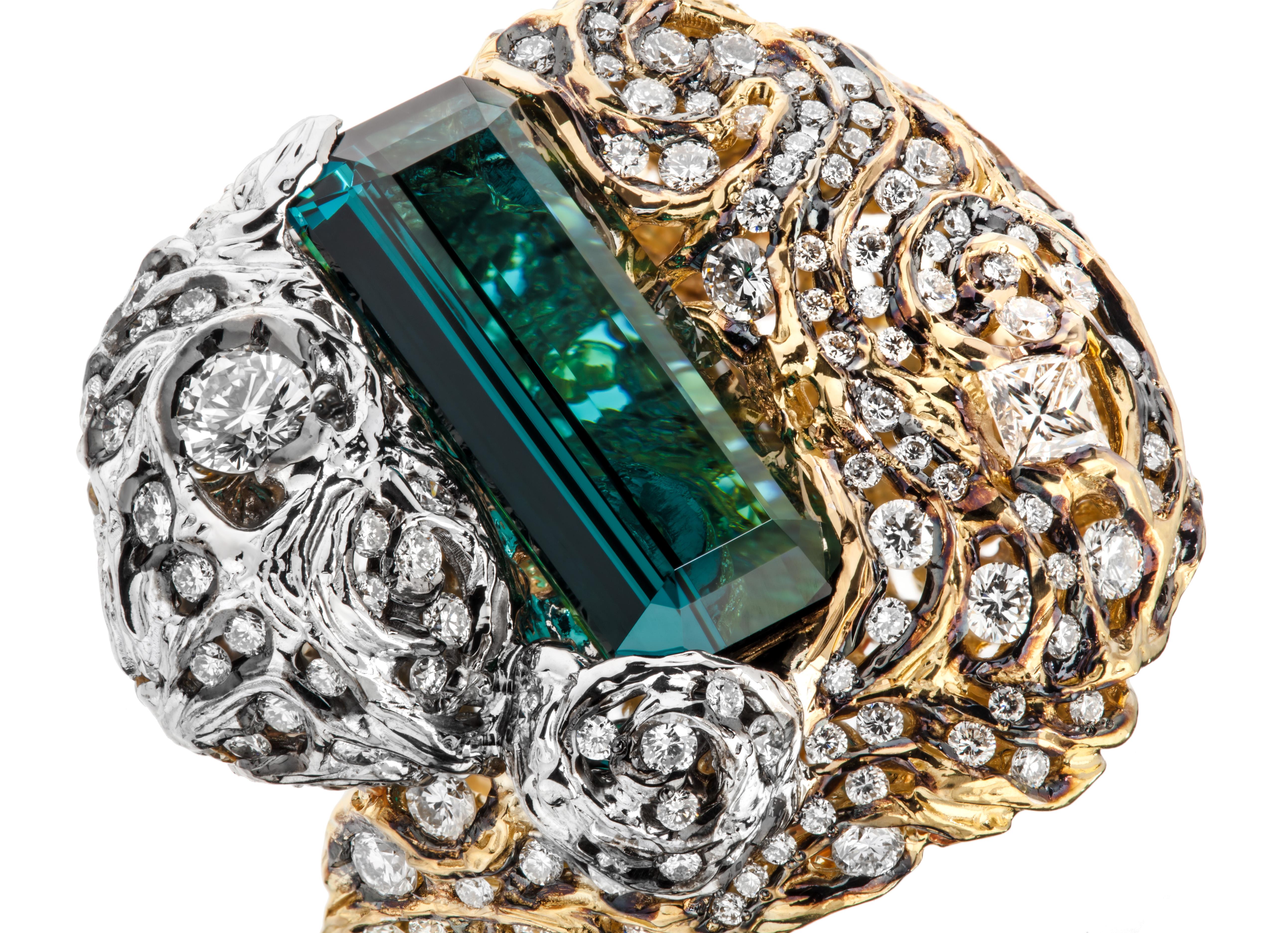 Contemporain Bague Starry Night en or 18 carats, diamants et tourmaline indigo, faite à la main en vente