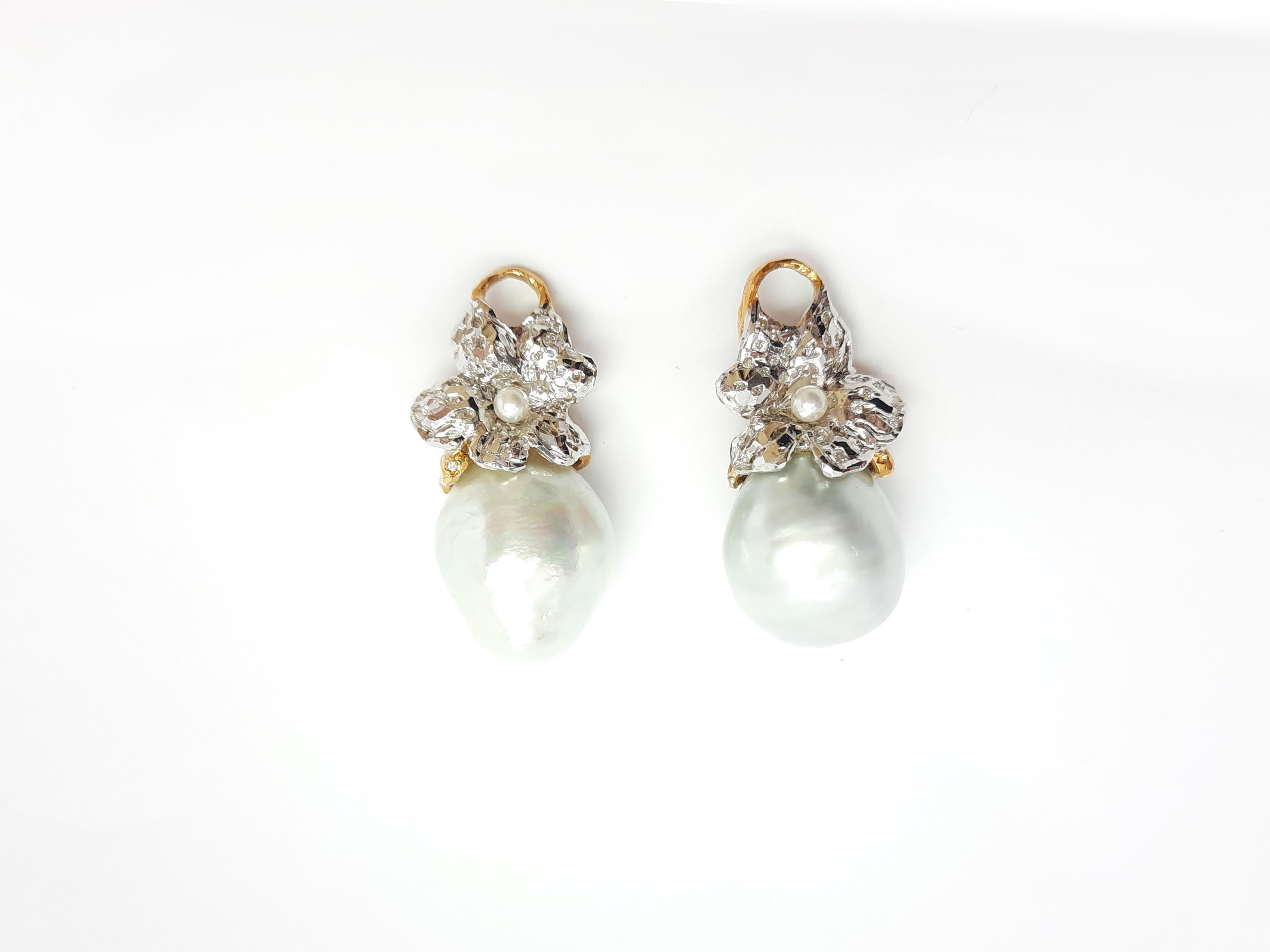 Ohrringe aus 18 Karat Gold mit Diamanten und Perlen, handgefertigt Damen im Angebot
