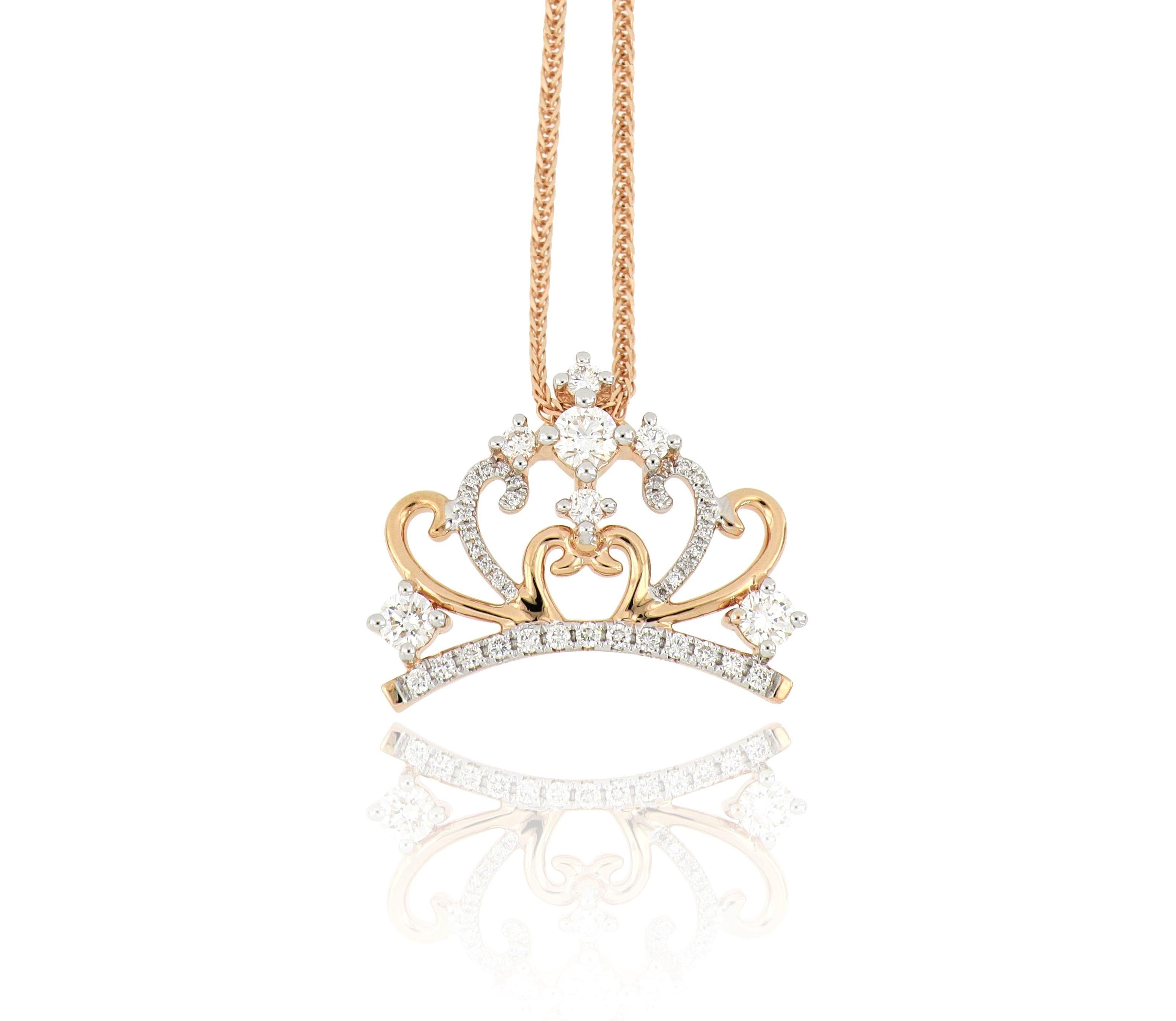 Diamond pendant, set with diamonds weighing 0.24 carats, mounted in 18 Karat gold, available in different colours (white gold and rose gold)
The pendant was specially designed for the winners of the Miss Macau 2019 beauty contest, according to the