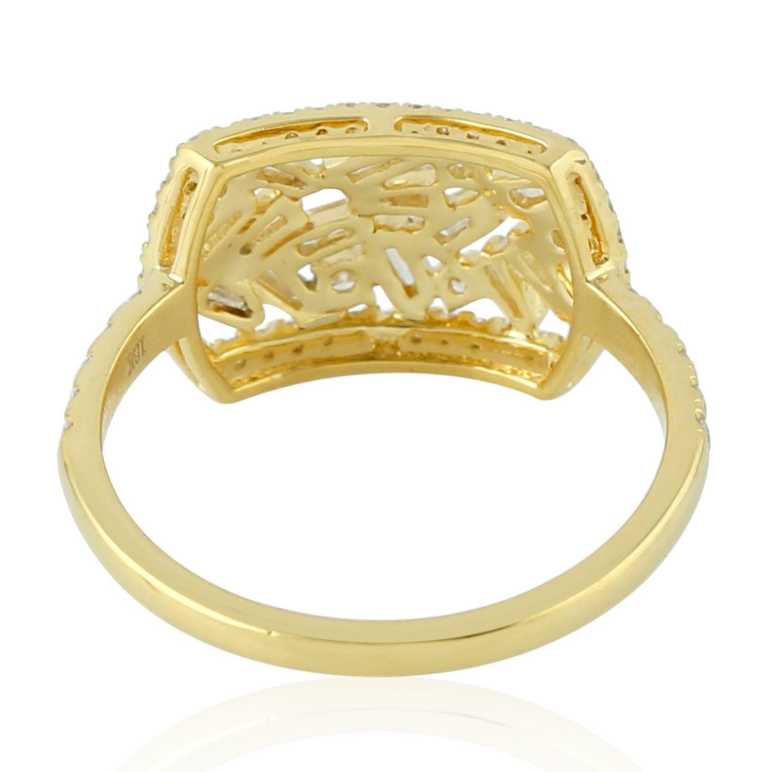For Sale:  18 Karat Gold Diamond Ring 3