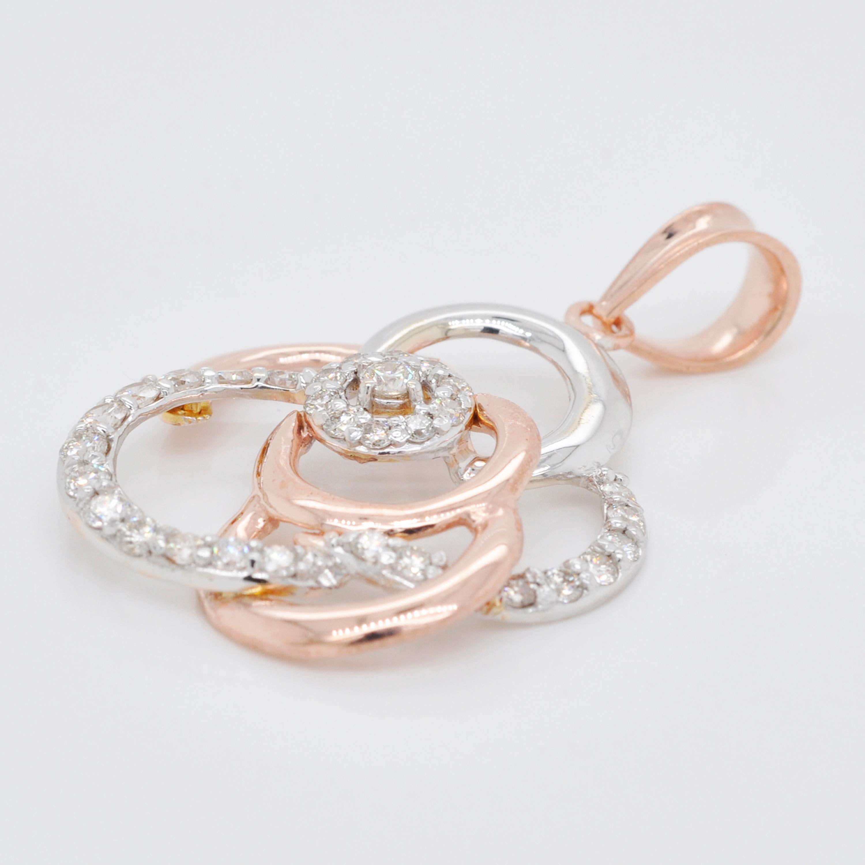 18 Karat Gold Diamant-Rosenblumen-Anhänger-Halskette (Brillantschliff) im Angebot