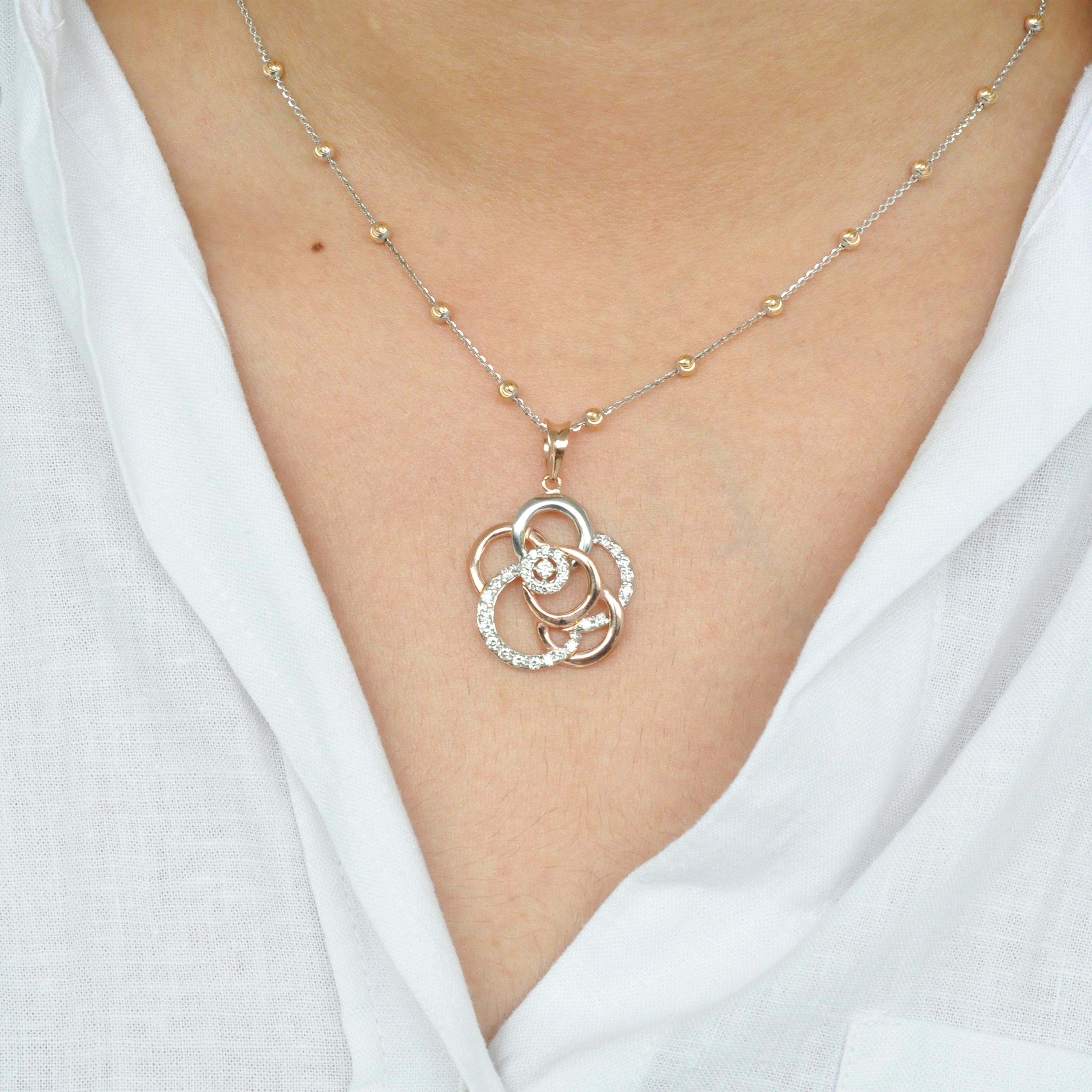 Brilliant Cut 18 Karat Gold Diamond Rose Flower Pendant Necklace For Sale