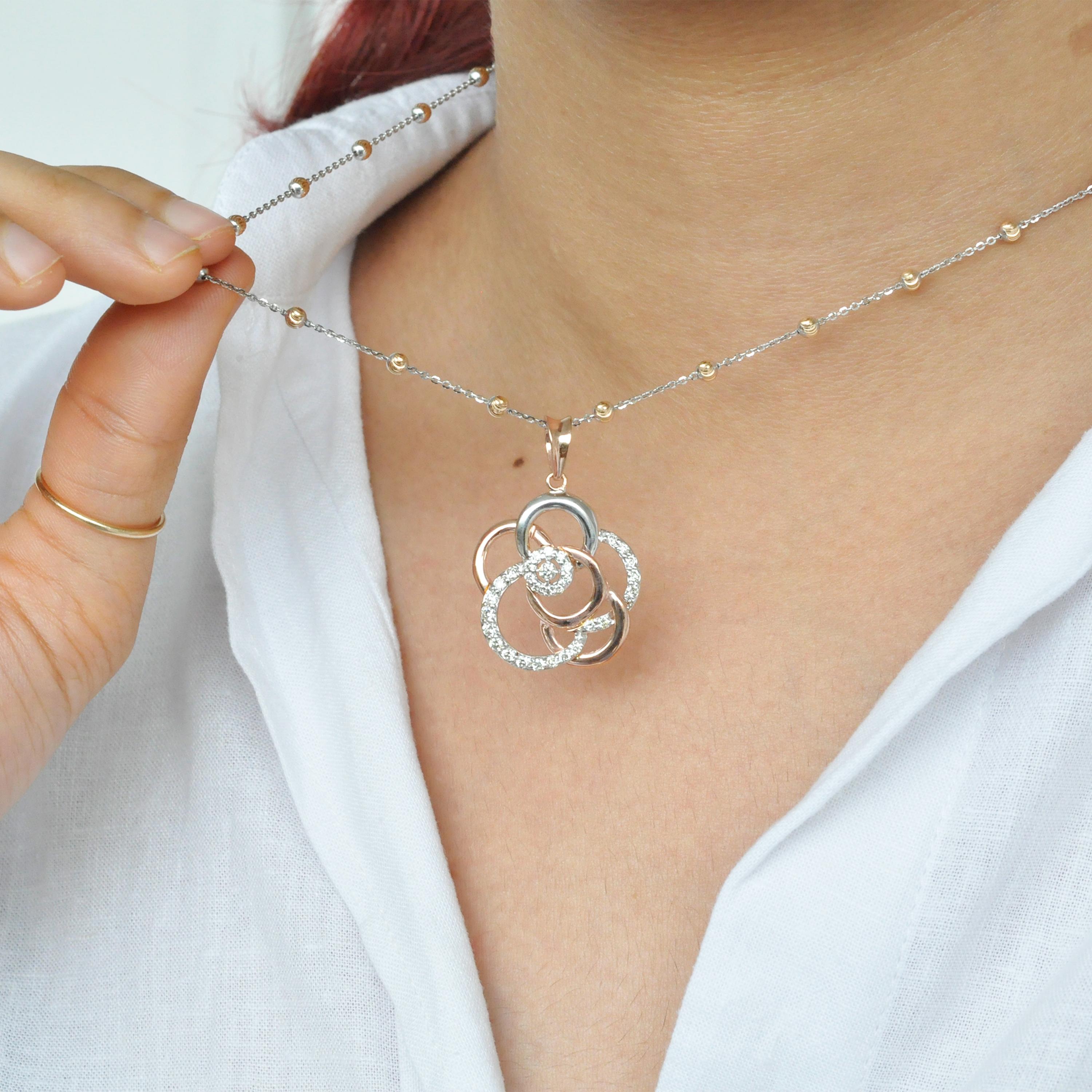 18 Karat Gold Diamond Rose Flower Pendant Necklace For Sale 1