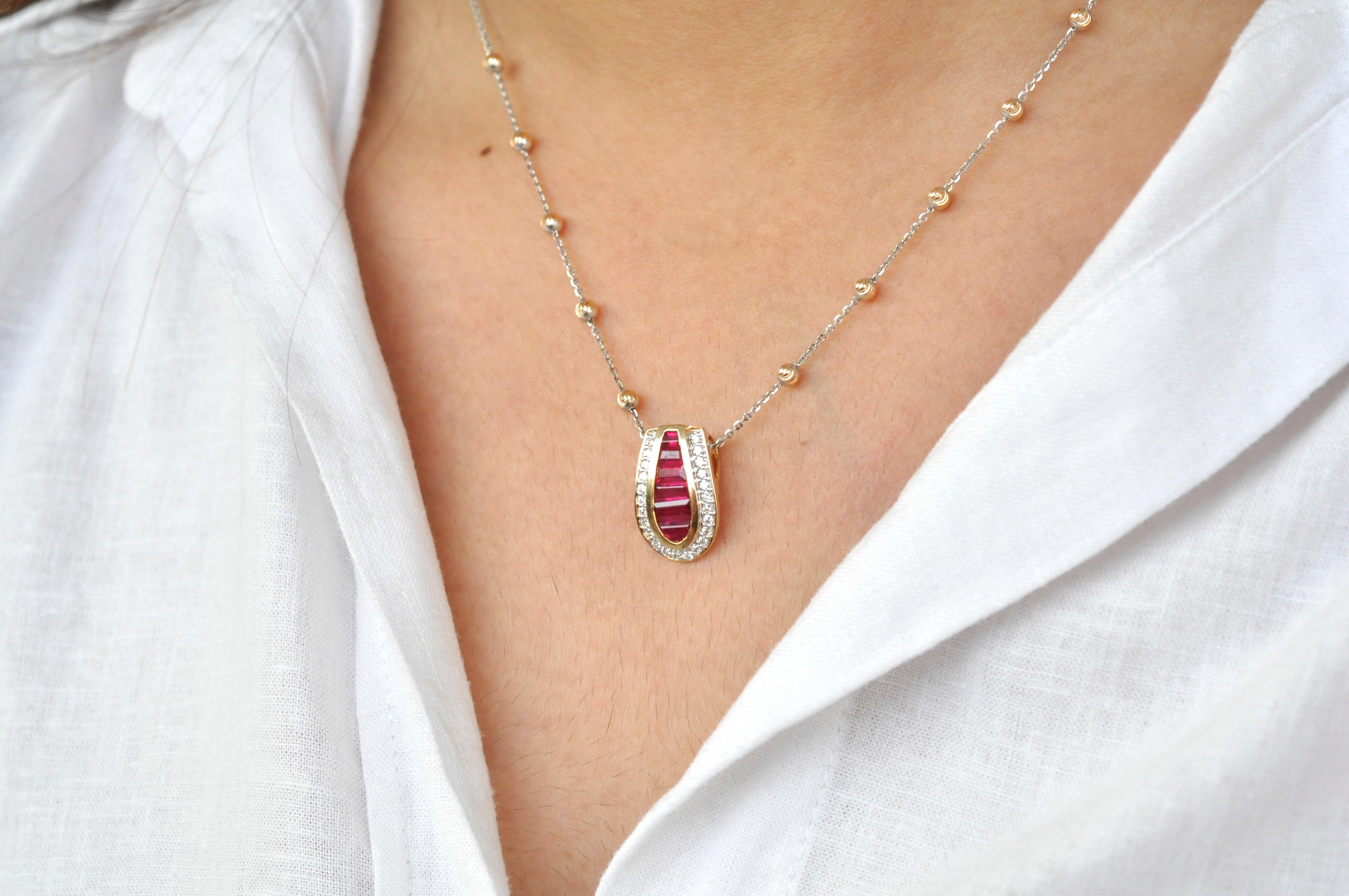 18 Karat Gold Diamond Burma Ruby Baguette Pendant Necklace Earring Ring Set 2