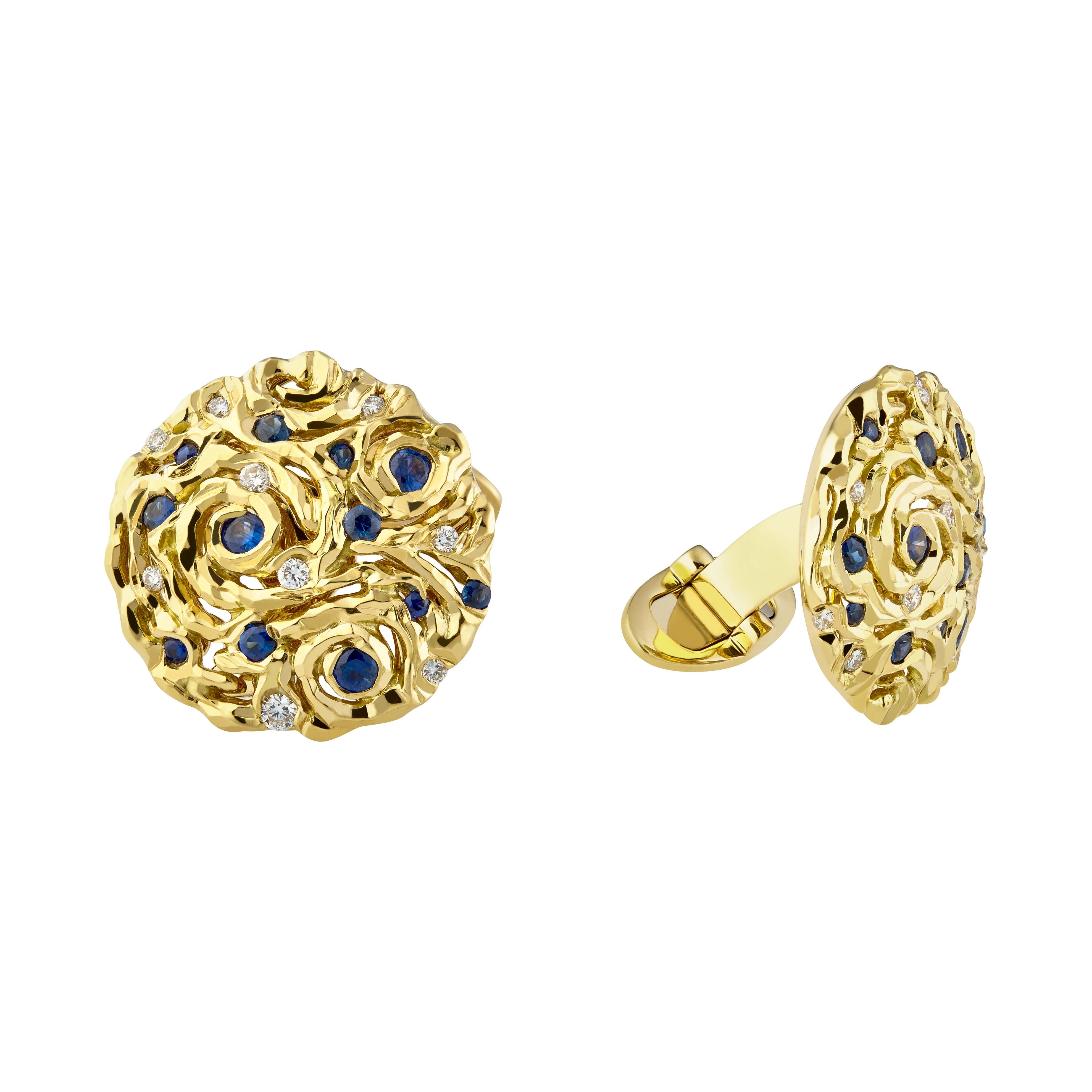 Inspired by impressionism and starry night painting of Vincent Van Gogh, MOISEIKIN has mastered creating golden swirling clouds with 18 karat gold and precious stones. Shining diamonds and sapphire stars on the refine gold filigree is fascinating,