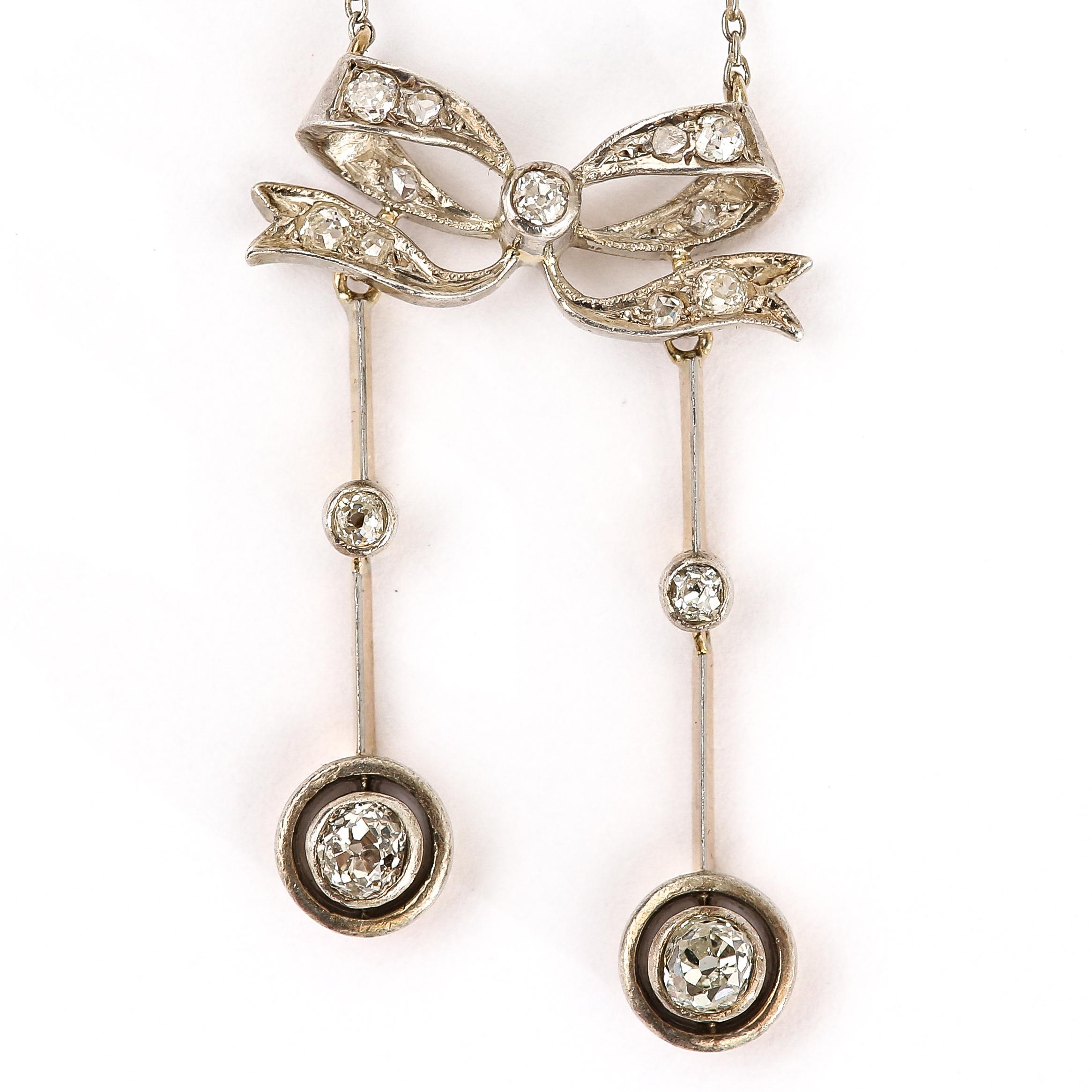  Collier pendentif négligé édouardien en or 18 carats et diamants, c. 1915 Pour femmes 