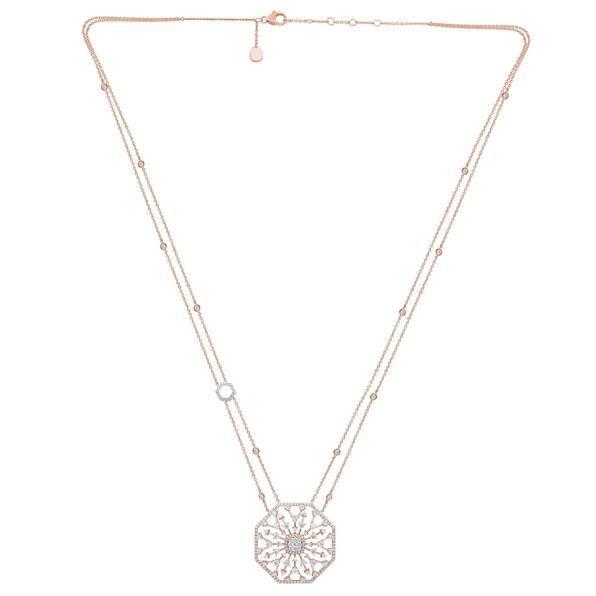 Collana con ciondolo grande con diamante e fiocco di neve in oro 14 carati In condizioni Nuovo in vendita a Hoffman Estate, IL