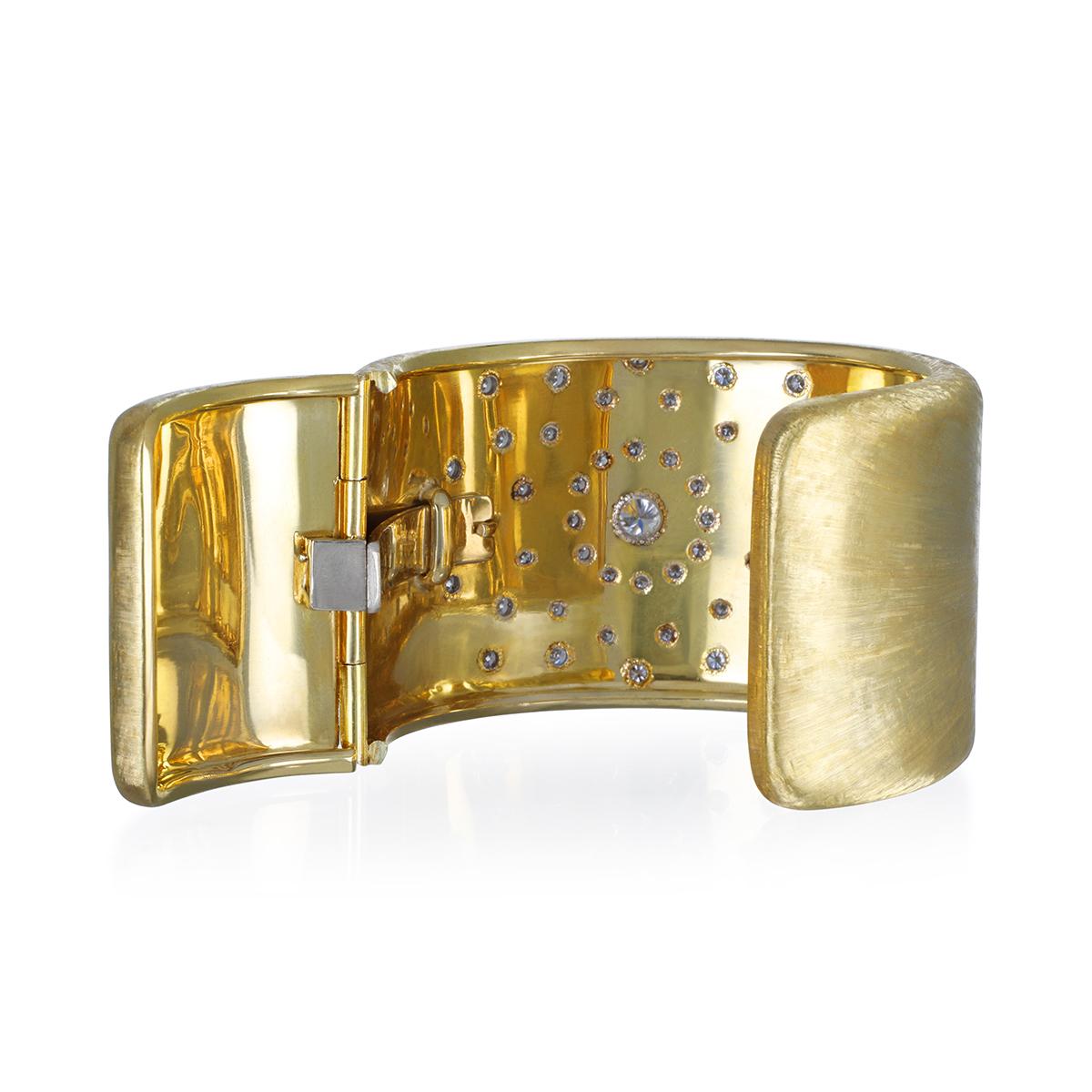 18 Karat Gold Diamant-Manschettenarmband mit Sonnenschliff (Rundschliff) im Angebot