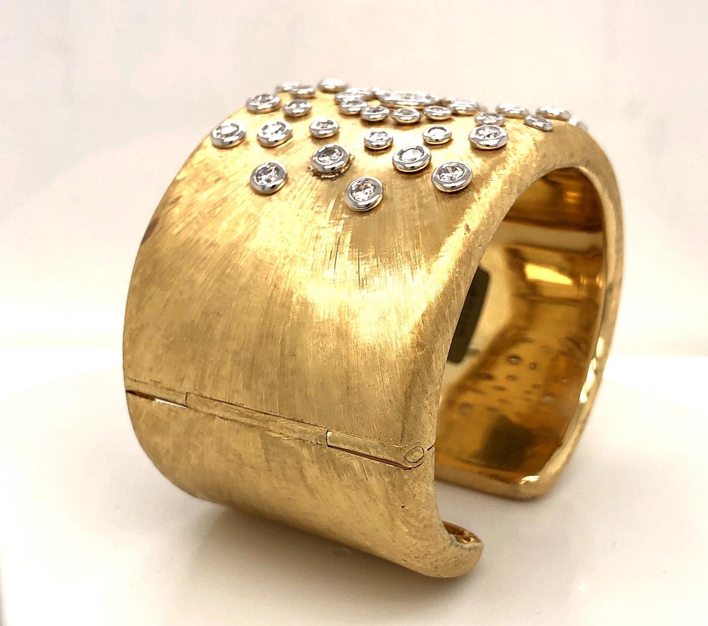 Round Cut 18 Karat Gold Diamond Sunburst Cuff Bracelet For Sale