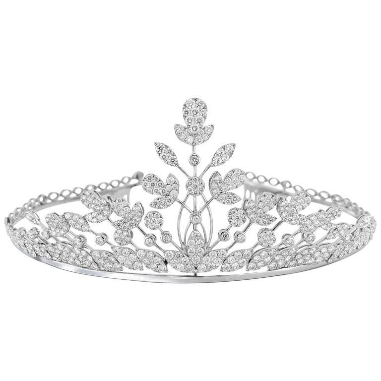 18 Karat Gold Diamond Tiara and Necklace For Sale at 1stDibs | tiara for  sale, real diamond tiara, real diamond tiara for sale