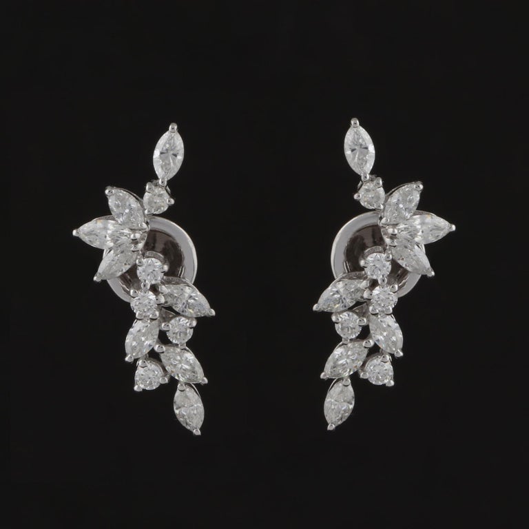 18 Karat Gold Diamond Vine Stud Earrings For Sale at 1stDibs